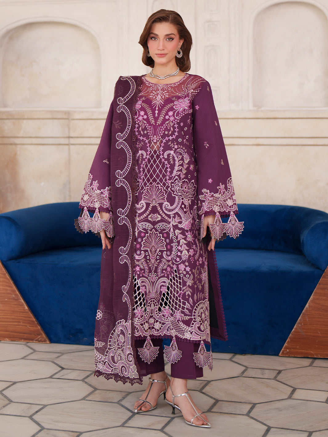 Mahnur | Nilofer Luxury Lawn 26 | NL-10 - by Libasekhas UK - Registered Vendor of : Mahnur - 100% Original Designer Dress