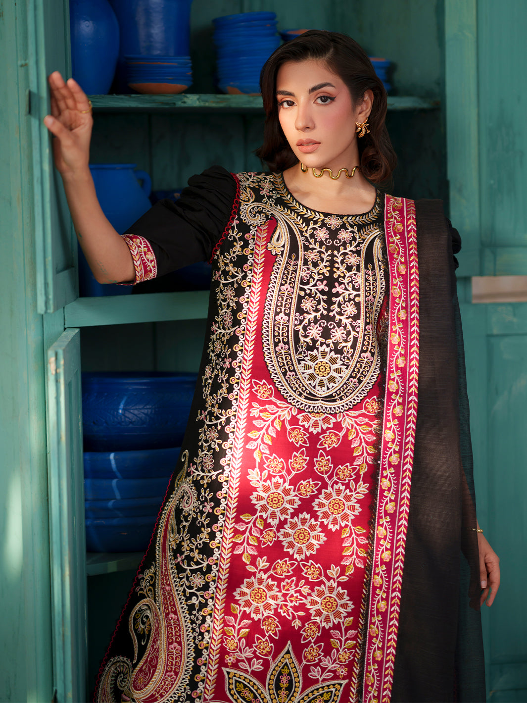 Mahnur | Nilofer Luxury Lawn 26 | NL-12 - by Libasekhas UK - Registered Vendor of : Mahnur - 100% Original Designer Dress