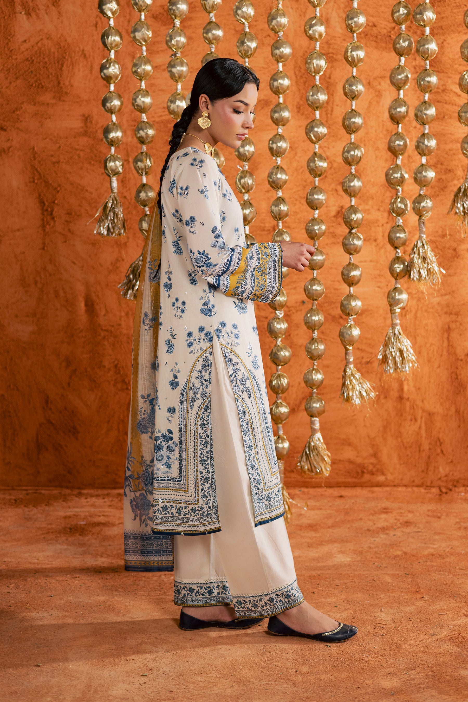 Batik | Festive Eid 26 | Nariman - by Libasekhas - Registered Vendor of : Batik - 100% Original Designer Dress