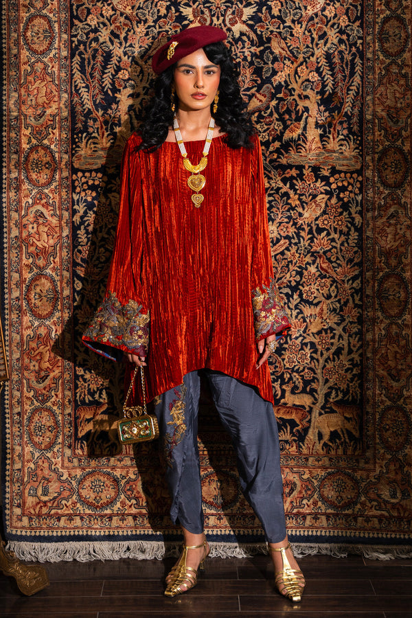 Nilofer Shahid | Aatish the Fire Within | Sholay (2pc) €“ Aatish The Fire within - by - Libasekhas UK - Registered Vendor of : Nilofer Shahid - 100% Original Designer Dresss