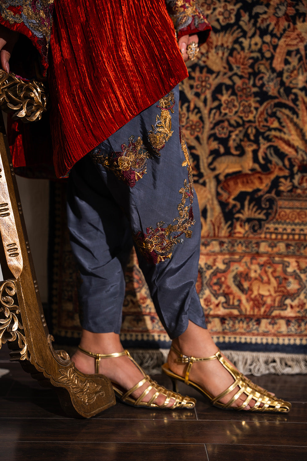 Nilofer Shahid | Aatish the Fire Within | Sholay (2pc) €“ Aatish The Fire within - by - Libasekhas UK - Registered Vendor of : Nilofer Shahid - 100% Original Designer Dresss