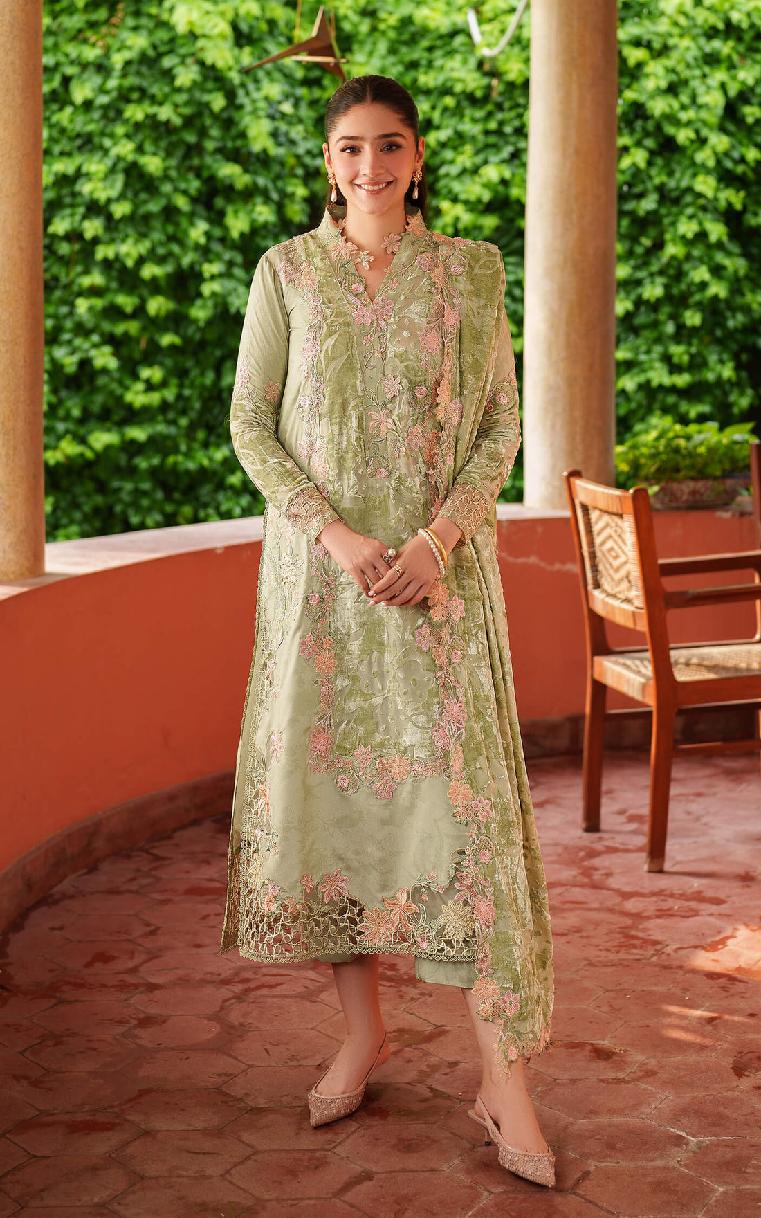 Asifa and Nabeel | Pashmina Luxe 25 | Noir LWC25-04 - by Libasekhas UK - Registered Vendor of : Asifa and Nabeel - 100% Original Designer Dress