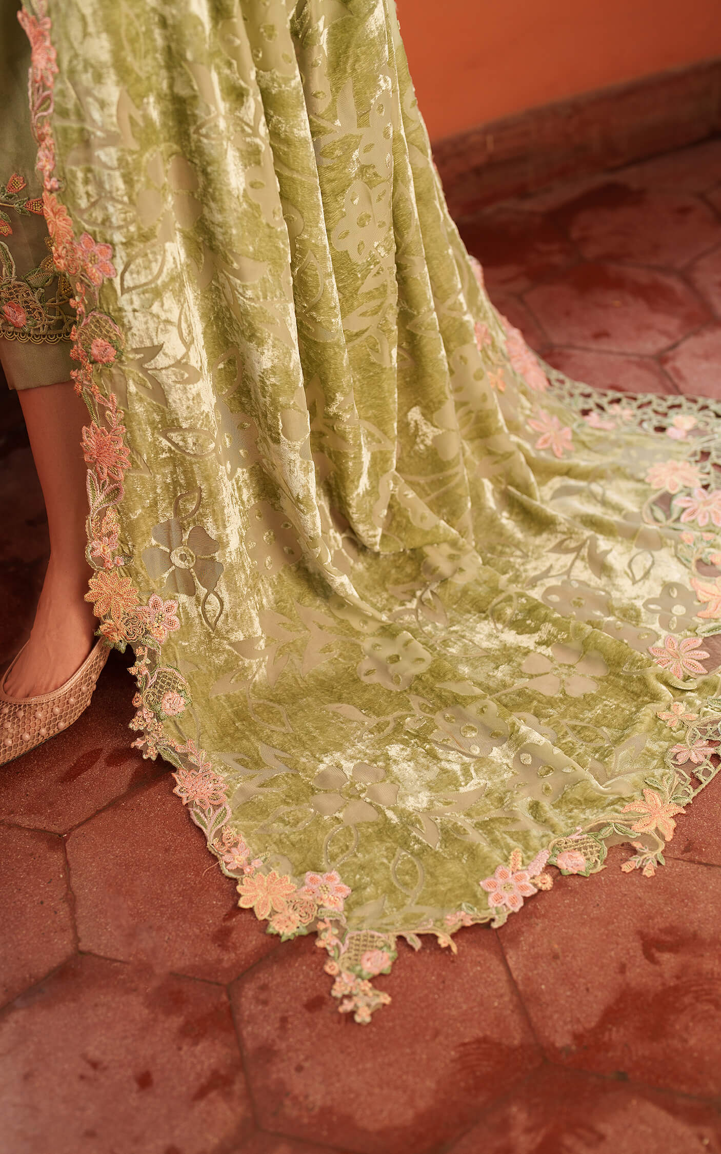 Asifa and Nabeel | Pashmina Luxe 25 | Noir LWC25-04 - by Libasekhas UK - Registered Vendor of : Asifa and Nabeel - 100% Original Designer Dress