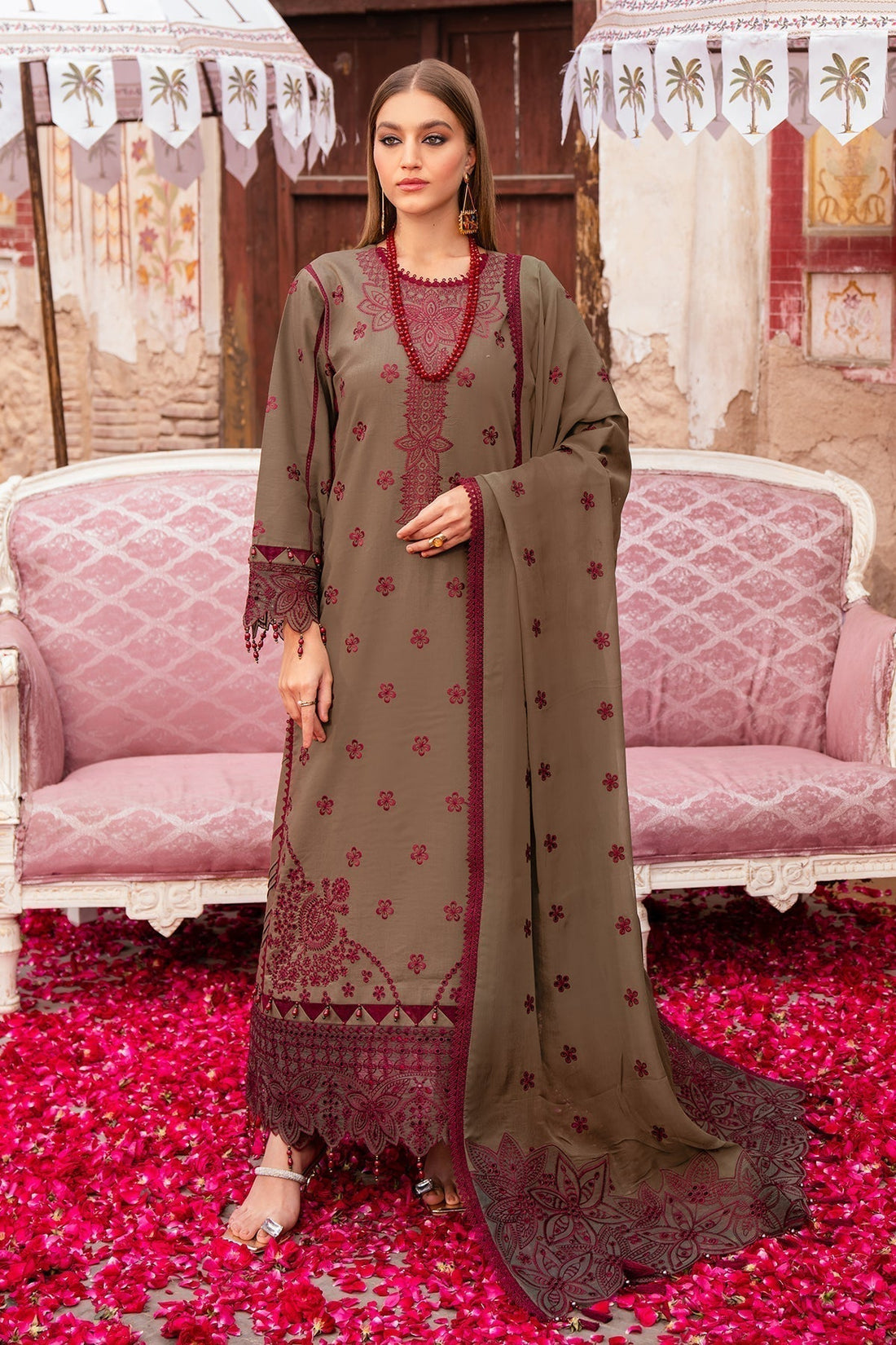 Alizeh | Rawayat Luxury Lawn 24 | Zeenat - by - Libasekhas UK - Registered Vendor of : Alizeh - 100% Original Designer Dresss
