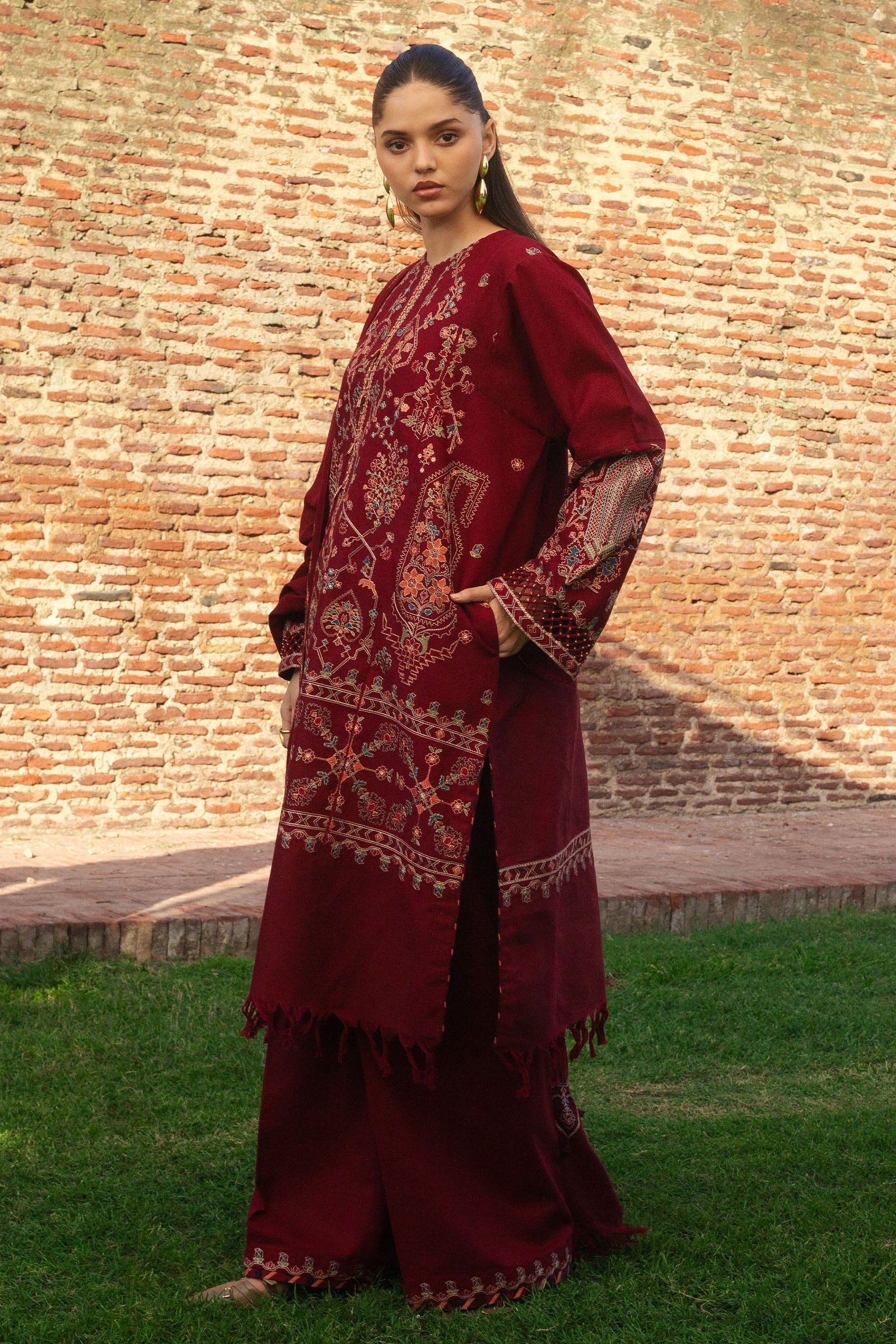 Zara Shahjahan | Winter 24 |  RAHA-D8 - by - Libasekhas UK - Registered Vendor of : Zara Shahjahan - 100% Original Designer Dresss