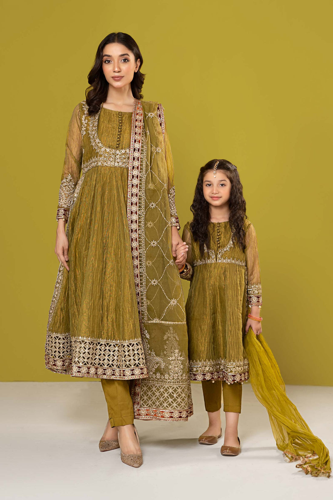 Maria B | Suit Green MKS-W23-33 - by - Libasekhas UK - Registered Vendor of : Maria B - 100% Original Designer Dresss