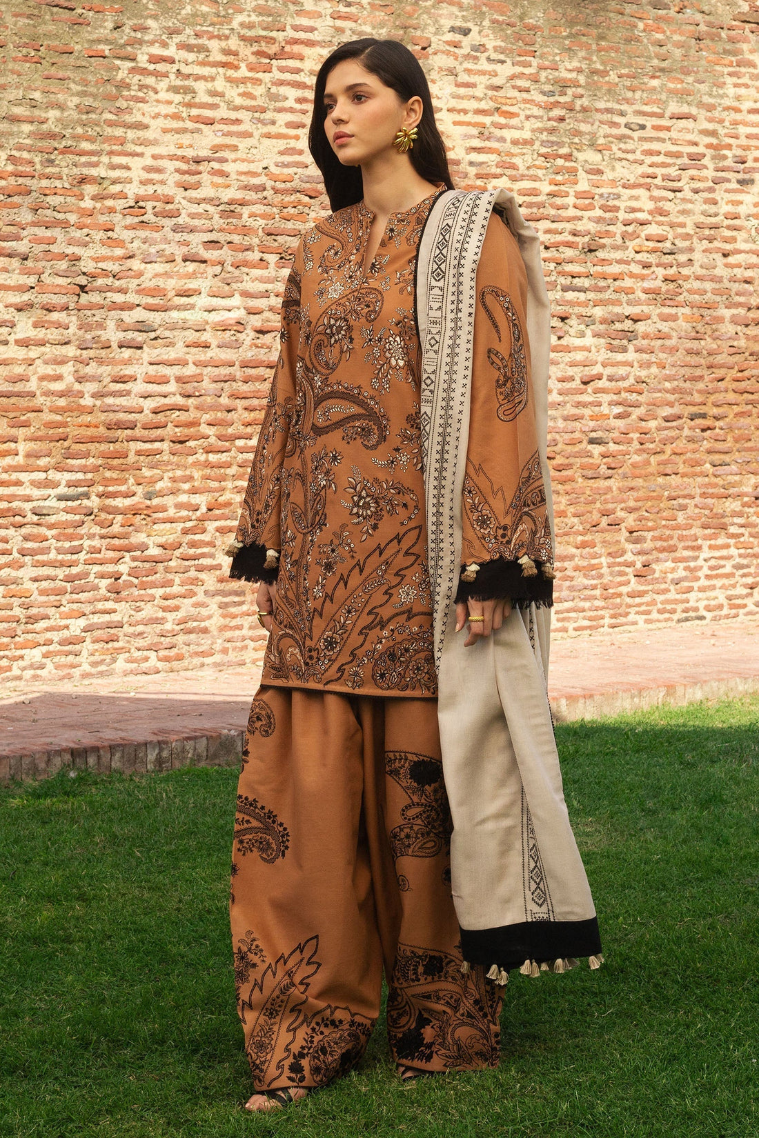 Zara Shahjahan | Winter 24 |  ROYA-D6 - by - Libasekhas UK - Registered Vendor of : Zara Sahjahan - 100% Original Designer Dresss
