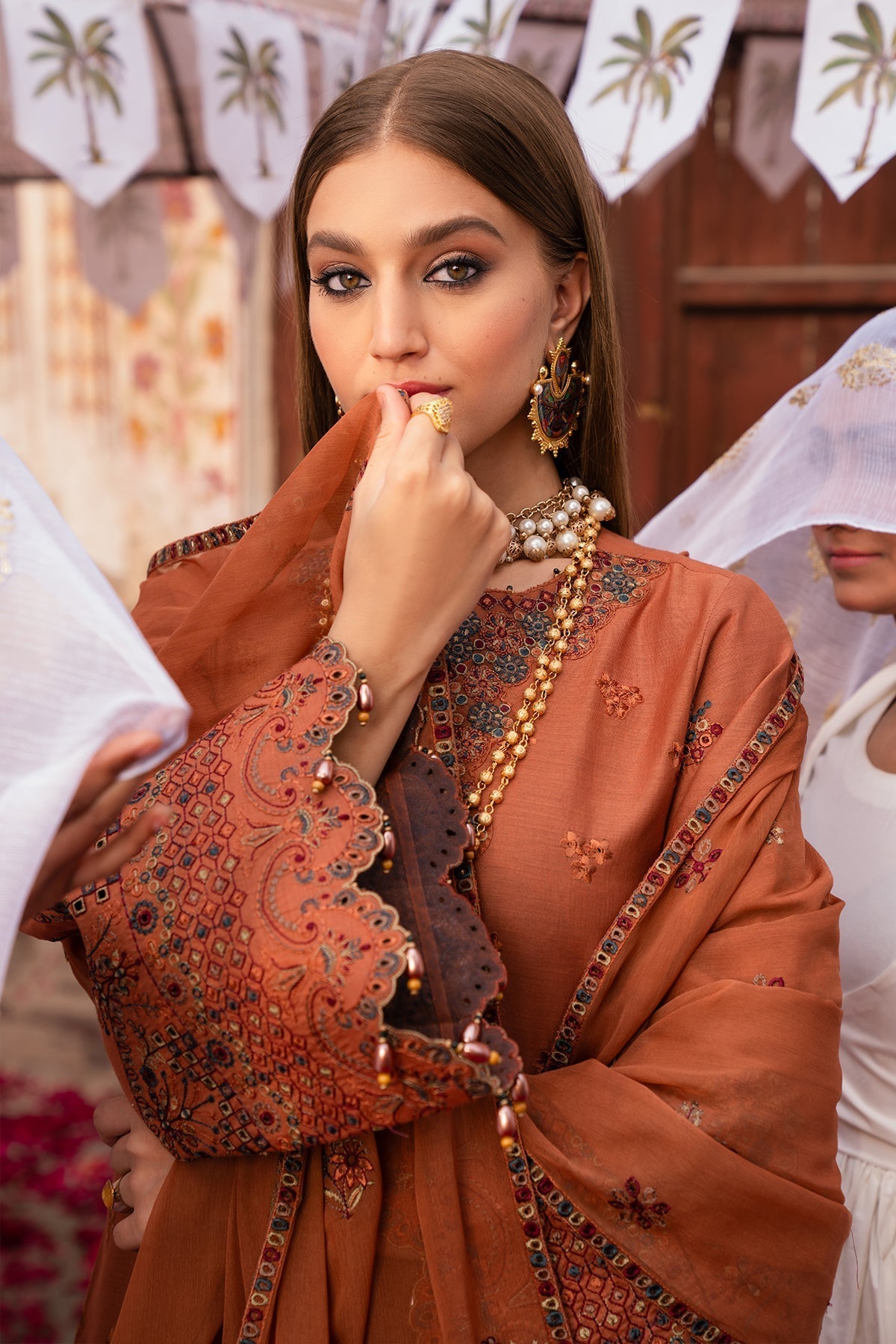 Alizeh | Rawayat Luxury Lawn 24 | Manat - by - Libasekhas UK - Registered Vendor of : Alizeh - 100% Original Designer Dresss