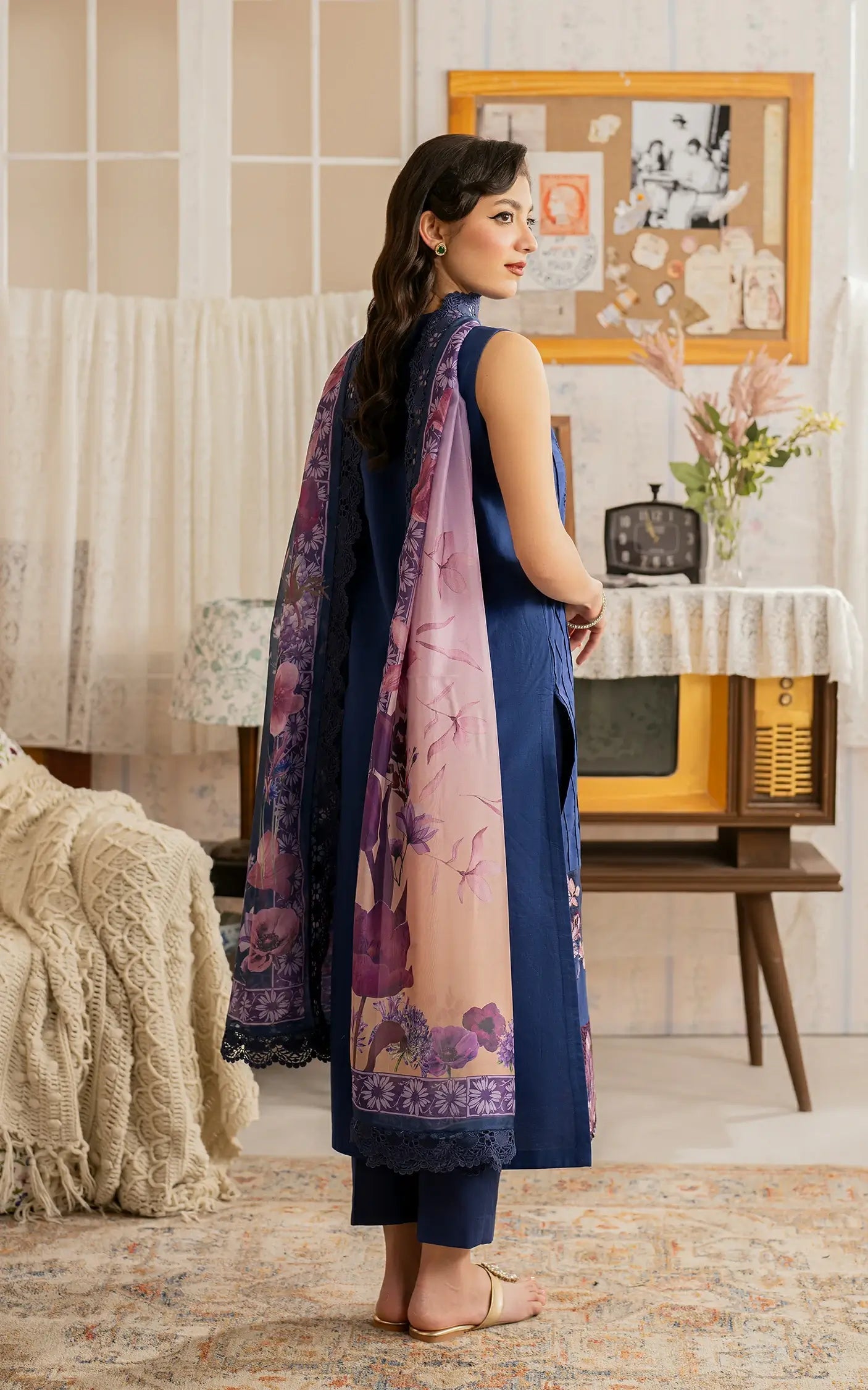 Asifa and Nabeel | Meraki Vintage 25 | Resham (MVL25-18) - by - Libasekhas UK - Registered Vendor of : Asifa and Nabeel - 100% Original Designer Dresss