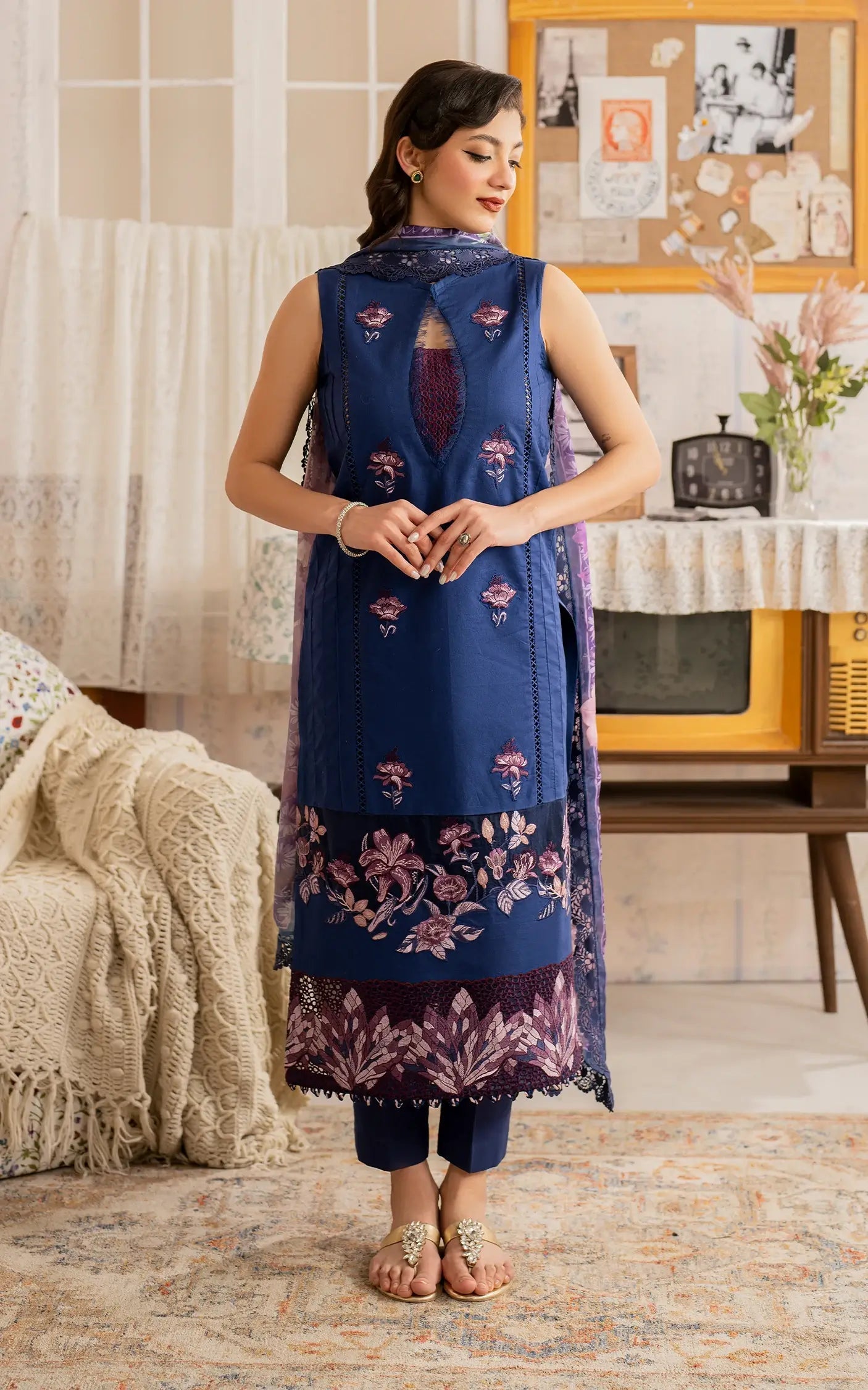Asifa and Nabeel | Meraki Vintage 25 | Resham (MVL25-18) - by - Libasekhas UK - Registered Vendor of : Asifa and Nabeel - 100% Original Designer Dresss