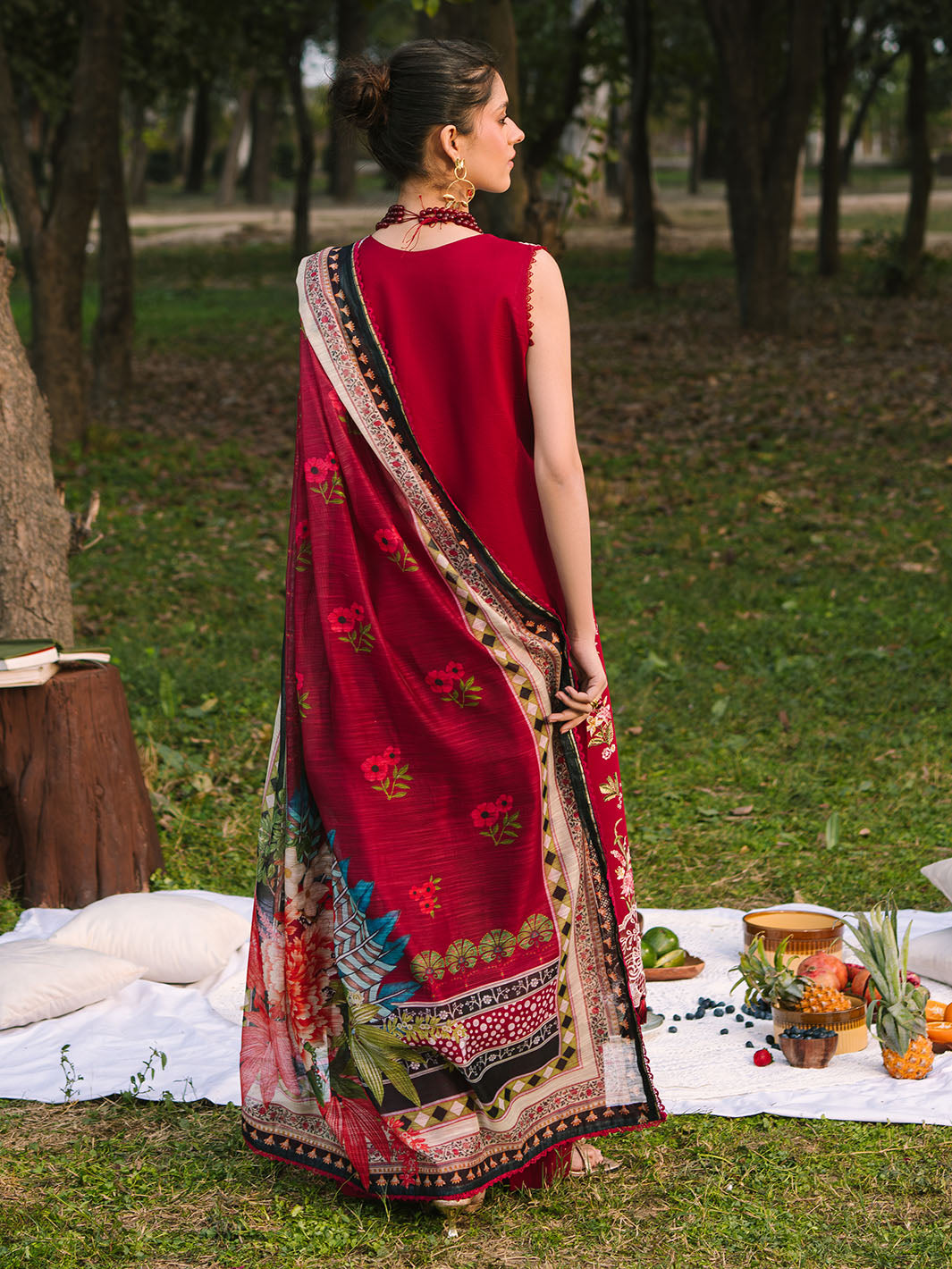 Mahnur | Dahlia Luxury Lawn 25 | Rosina - by - Libasekhas UK - Registered Vendor of : Mahnur - 100% Original Designer Dresss