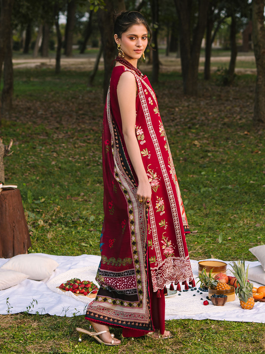 Mahnur | Dahlia Luxury Lawn 25 | Rosina - by - Libasekhas UK - Registered Vendor of : Mahnur - 100% Original Designer Dresss