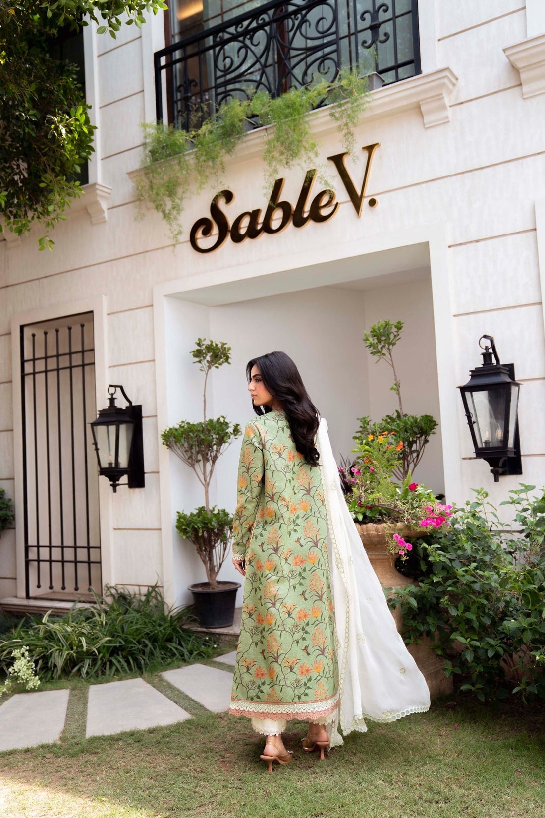 Sable Vogue | Lila Lawn 25 | SAL-05-25 - by - Libasekhas UK - Registered Vendor of : Sable Vogue - 100% Original Designer Dresss