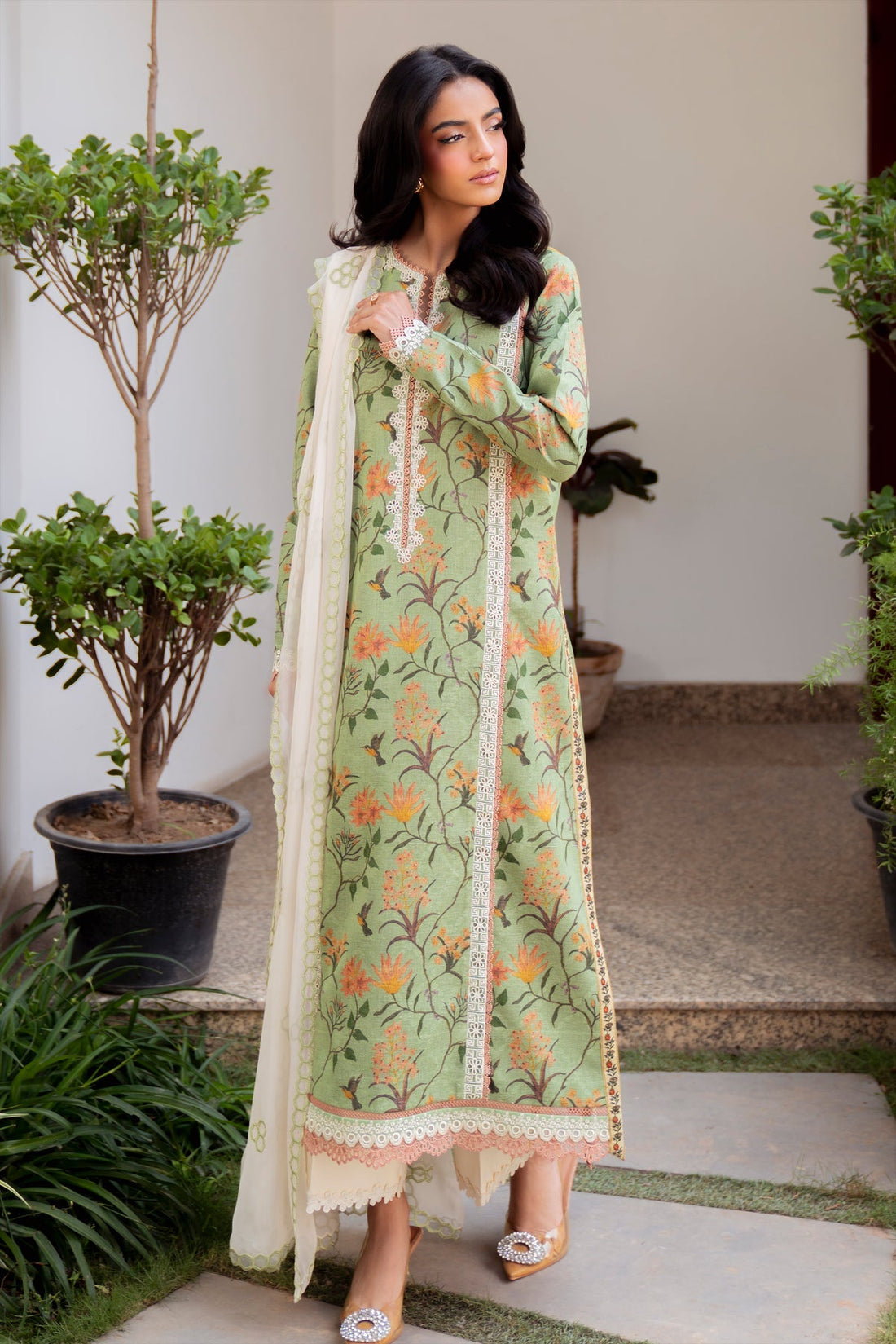 Sable Vogue | Lila Lawn 25 | SAL-05-25 - by - Libasekhas UK - Registered Vendor of : Sable Vogue - 100% Original Designer Dresss