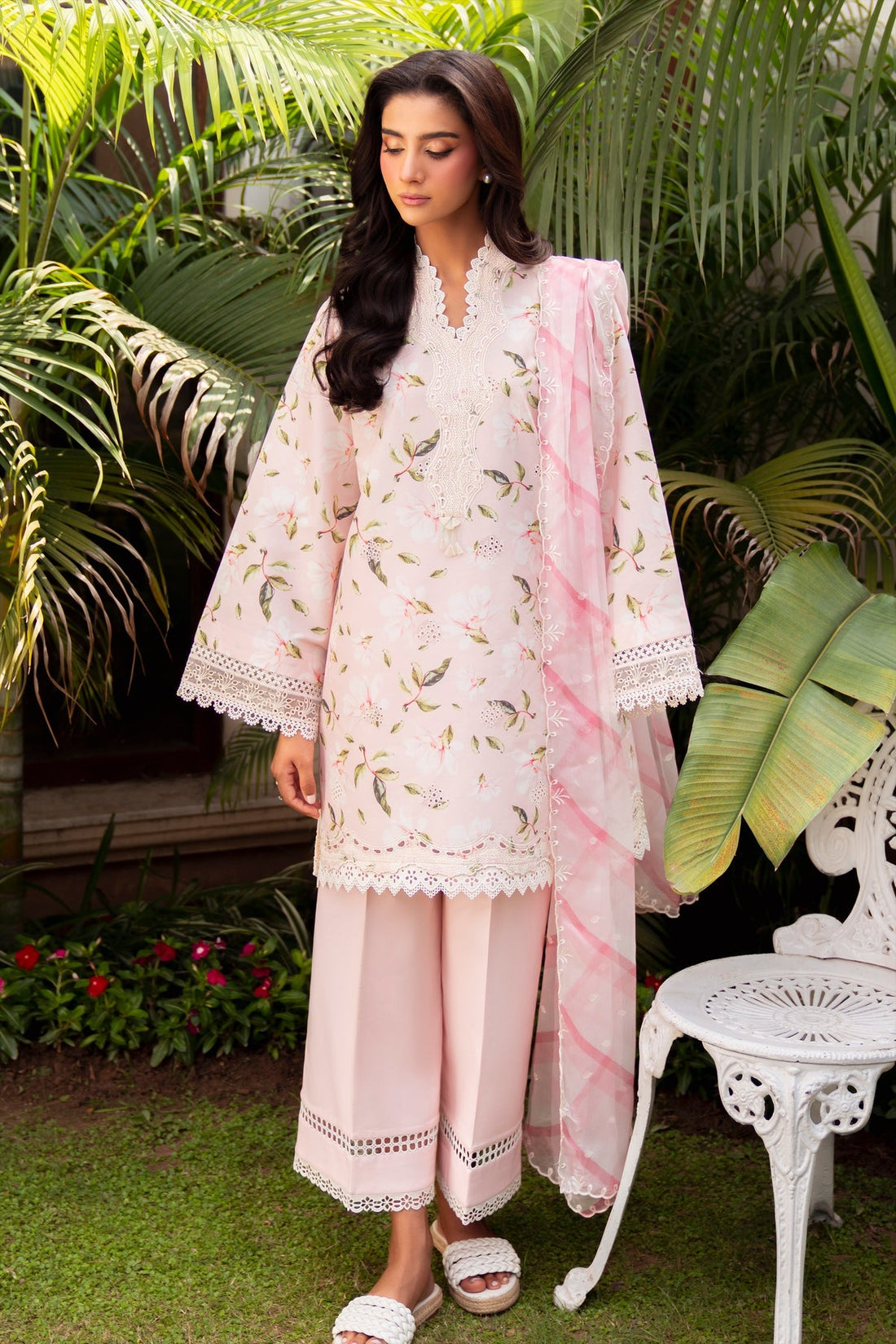 Sable Vogue | Lila Lawn 25 | SAL-10-25 - by - Libasekhas UK - Registered Vendor of : Sable Vogue - 100% Original Designer Dresss