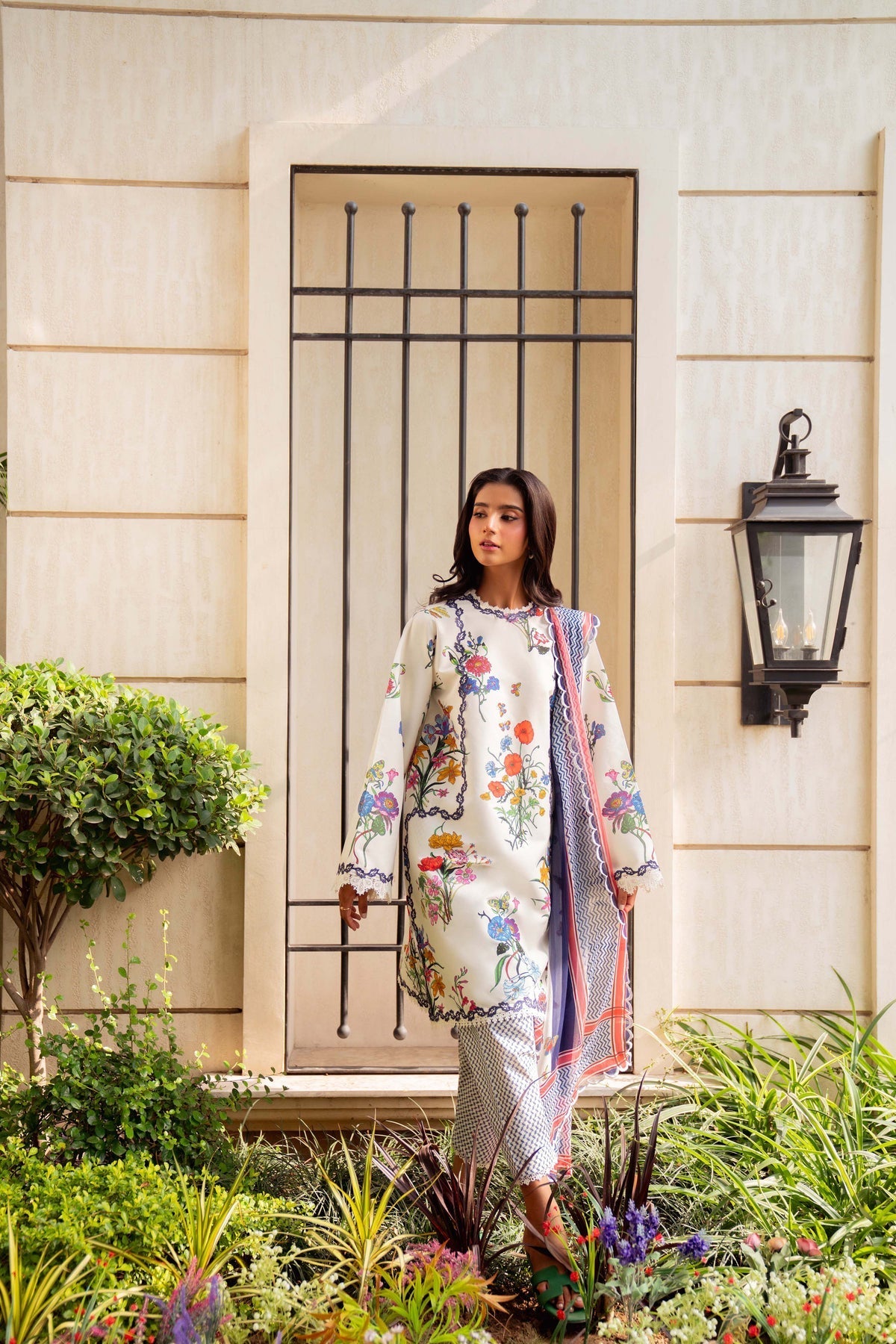 Sable Vogue | Lila Lawn 25 | SAL-11-25 - by - Libasekhas UK - Registered Vendor of : Sable Vogue - 100% Original Designer Dresss
