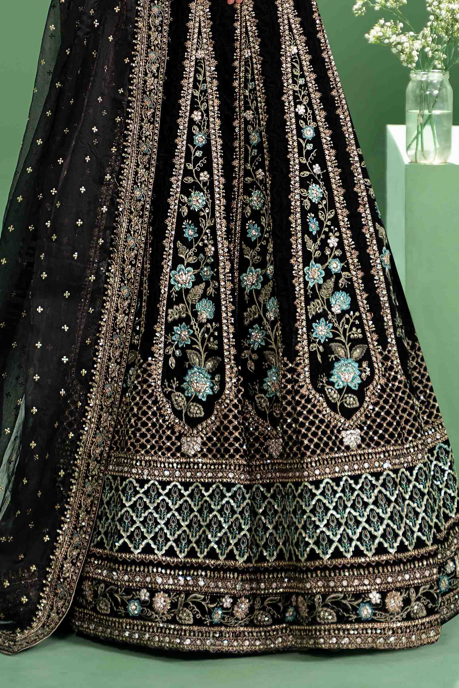 Maira B | Ready to Wear | SF-W24-17 - by - Libasekhas UK - Registered Vendor of : Maria B - 100% Original Designer Dresss