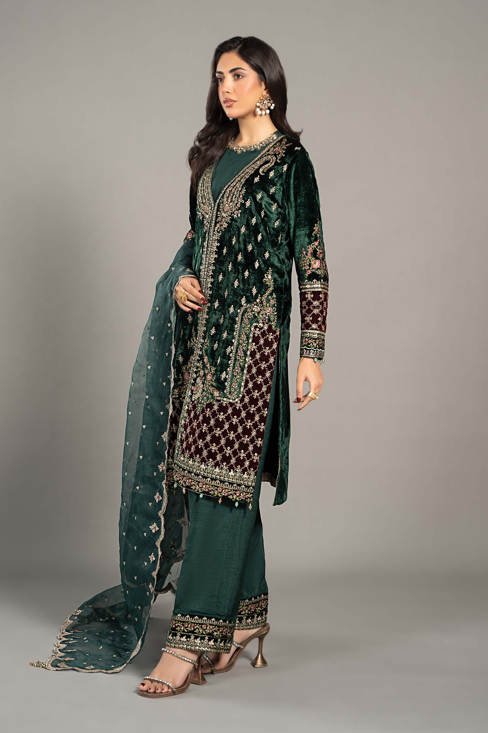 Maira B | Ready to Wear | SF-W24-81 - by - Libasekhas UK - Registered Vendor of : Maria B - 100% Original Designer Dresss