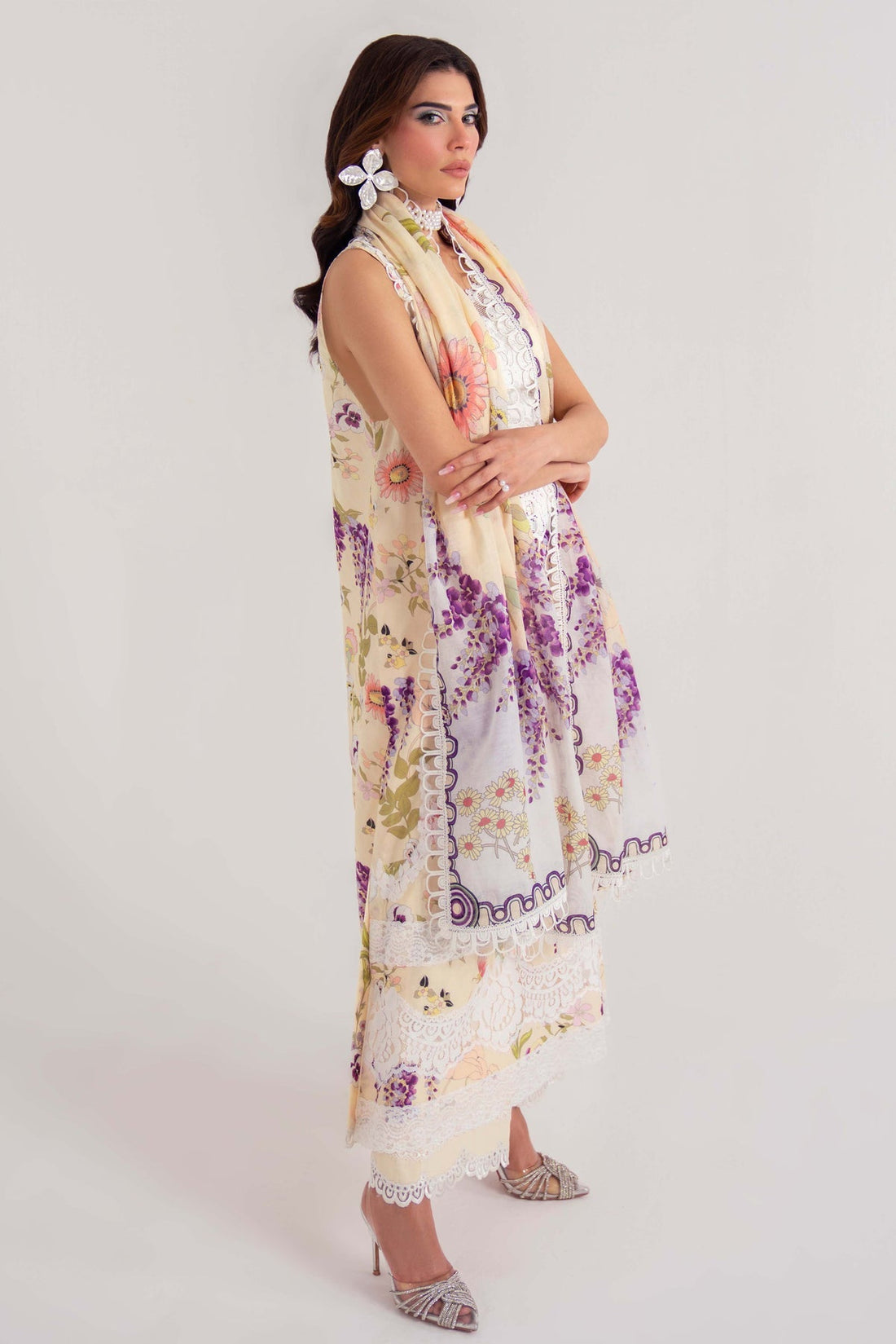 Sable Vogue | Luxury Lawn 25 | SL-05-25-V2 - by - Libasekhas UK - Registered Vendor of : Sable Vogue - 100% Original Designer Dresss