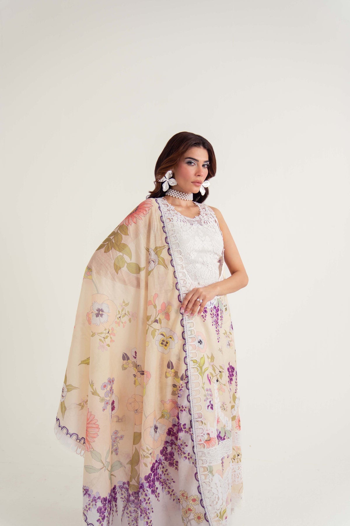 Sable Vogue | Luxury Lawn 25 | SL-05-25-V2 - by - Libasekhas UK - Registered Vendor of : Sable Vogue - 100% Original Designer Dresss