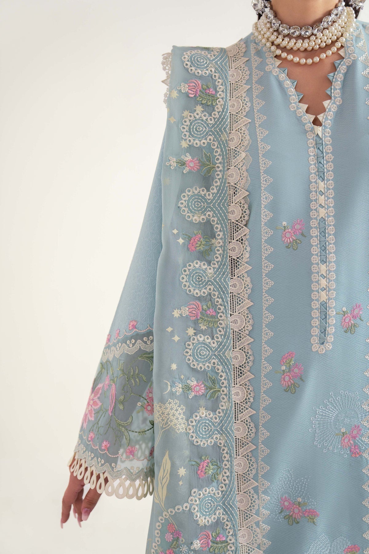 Sable Vogue | Luxury Lawn 25 | SL-06-25-V2 - by - Libasekhas UK - Registered Vendor of : Sable Vogue - 100% Original Designer Dresss