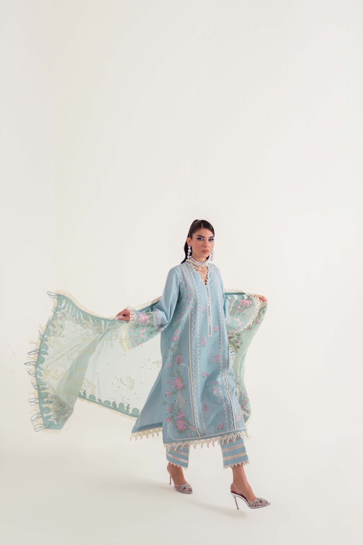 Sable Vogue | Luxury Lawn 25 | SL-06-25-V2 - by - Libasekhas UK - Registered Vendor of : Sable Vogue - 100% Original Designer Dresss