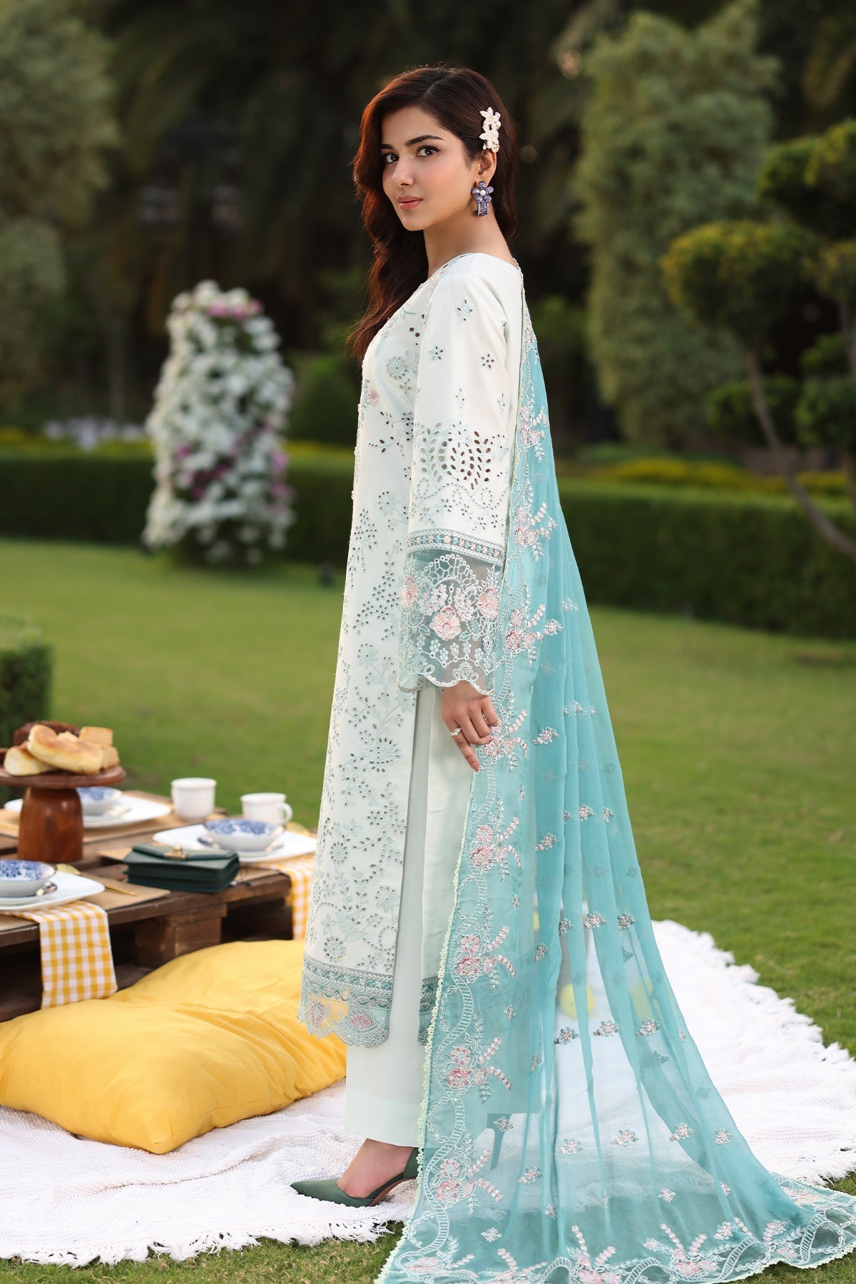 Imrozia Premium | Hayam Luxury Lawn 25 | SL 88 HIBA - by - Libasekhas UK - Registered Vendor of : Imrozia Premium - 100% Original Designer Dresss