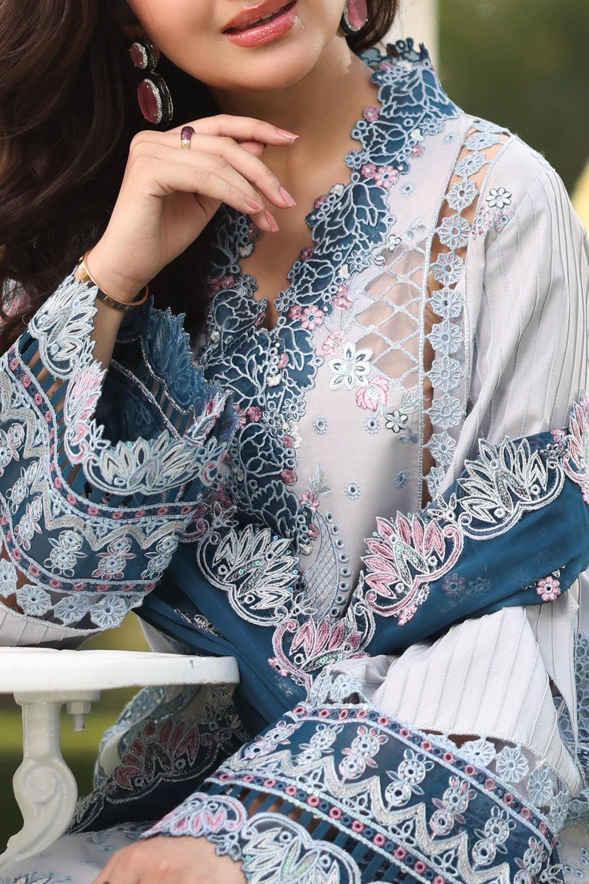 Imrozia Premium | Hayam Luxury Lawn 25 | SL 96 MUNIRA - by - Libasekhas UK - Registered Vendor of : Imrozia Premium - 100% Original Designer Dresss