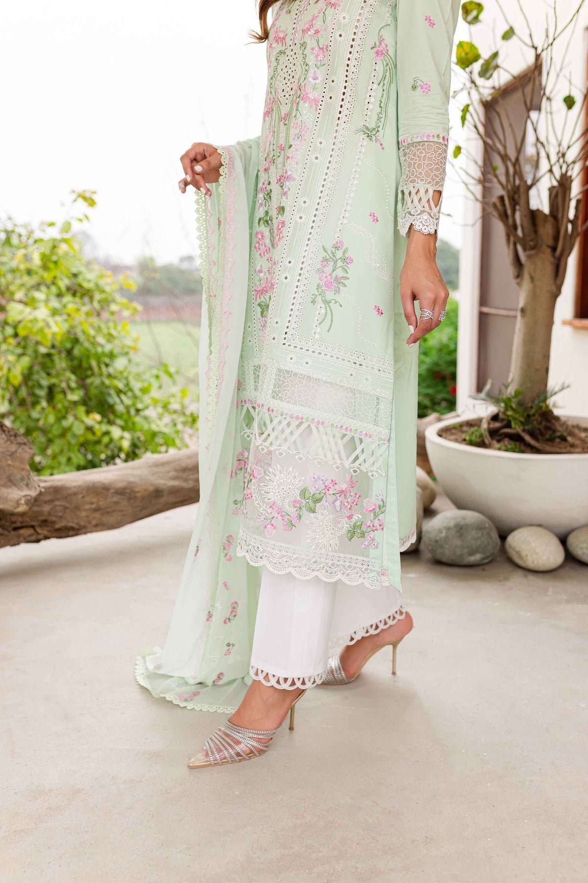 Sable Vogue | Shiree Lawn 24 | Mint Garden - by - Libasekhas UK - Registered Vendor of : Sable Vogue - 100% Original Designer Dresss