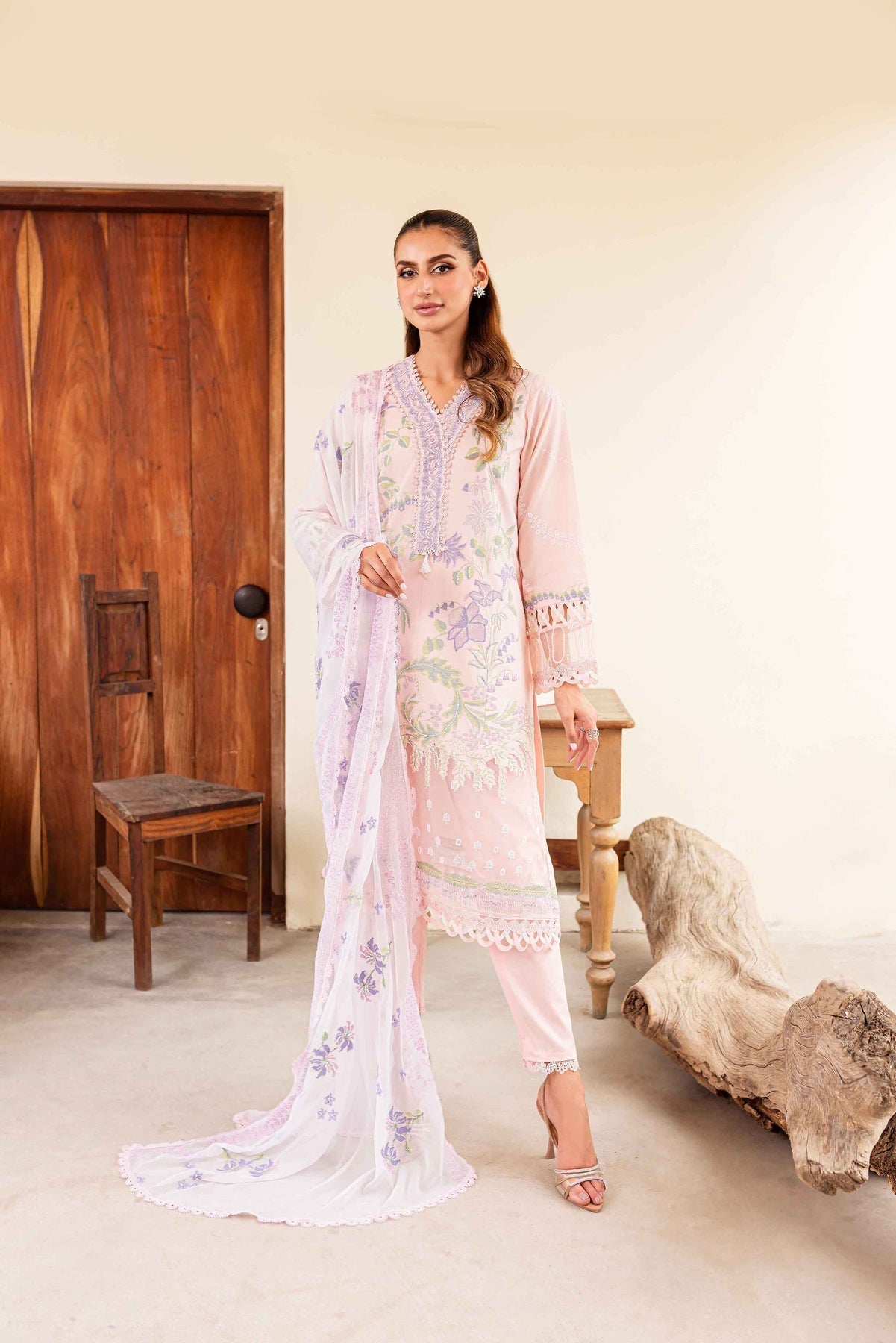 Sable Vogue | Shiree Lawn 24 | Rose Garden - by - Libasekhas UK - Registered Vendor of : Sable Vogue - 100% Original Designer Dresss