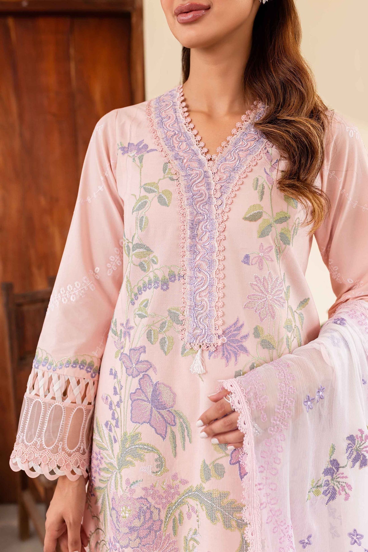Sable Vogue | Shiree Lawn 24 | Rose Garden - by - Libasekhas UK - Registered Vendor of : Sable Vogue - 100% Original Designer Dresss
