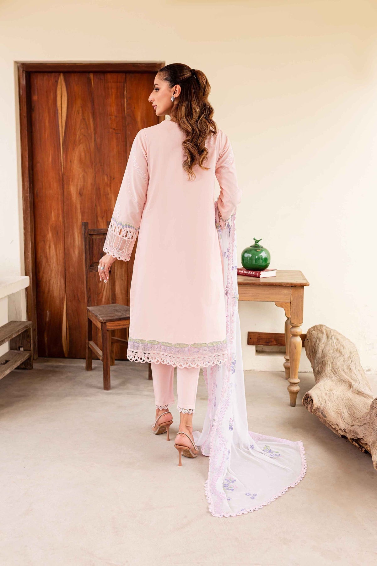 Sable Vogue | Shiree Lawn 24 | Rose Garden - by - Libasekhas UK - Registered Vendor of : Sable Vogue - 100% Original Designer Dresss