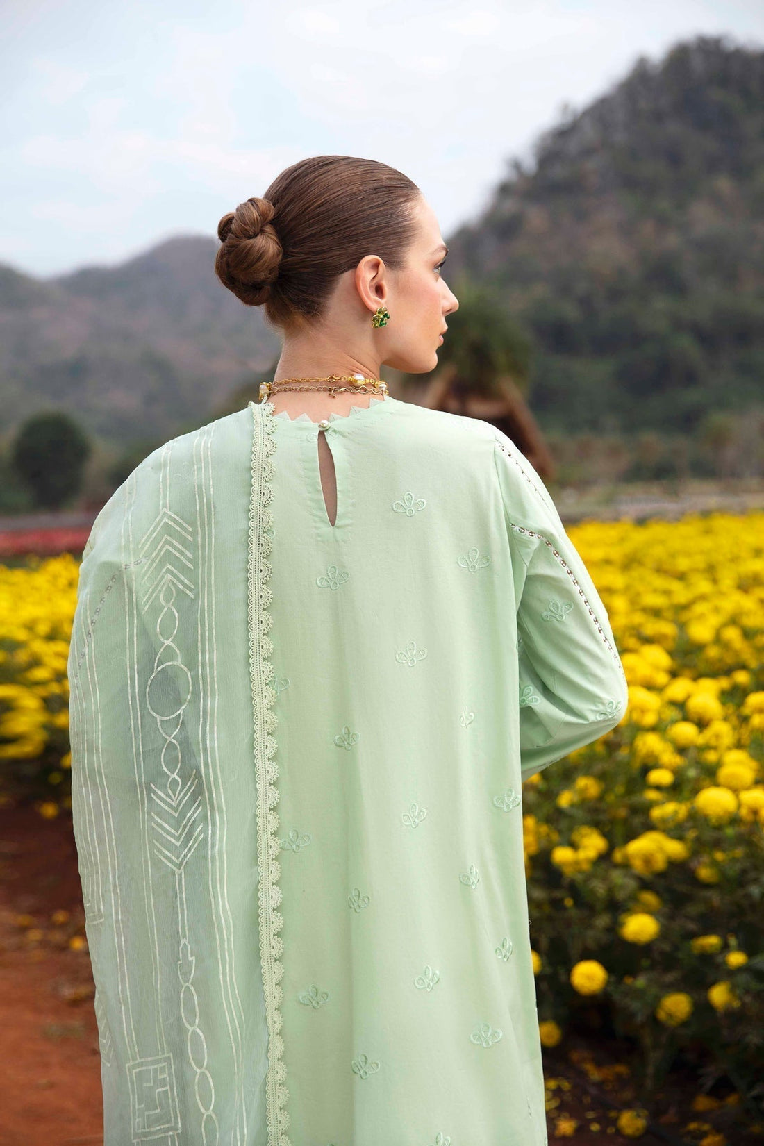 Sable Vogue | Luxury Lawn 24 | Nisa - by - Libasekhas UK - Registered Vendor of : Sable Vogue - 100% Original Designer Dresss
