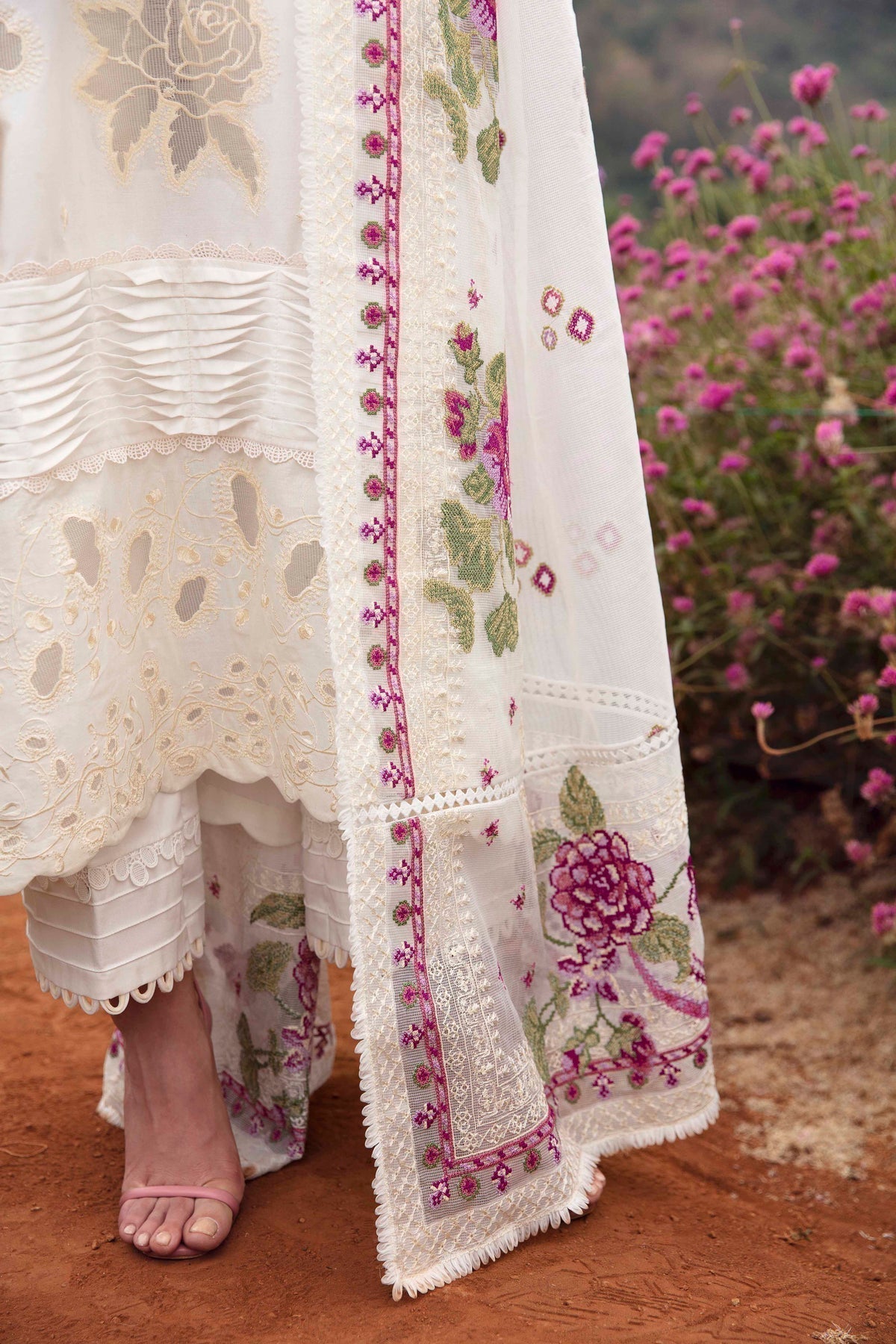Sable Vogue | Luxury Lawn 24 | Lyra - by - Libasekhas UK - Registered Vendor of : Sable Vogue - 100% Original Designer Dresss