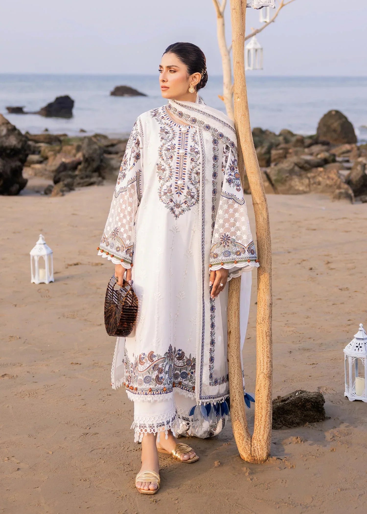 Sadaf Fawad Khan | Siraa Luxury Lawn 24| Amira (A) - by - Libasekhas UK - Registered Vendor of : Sadaf Fawad Khan - 100% Original Designer Dresss