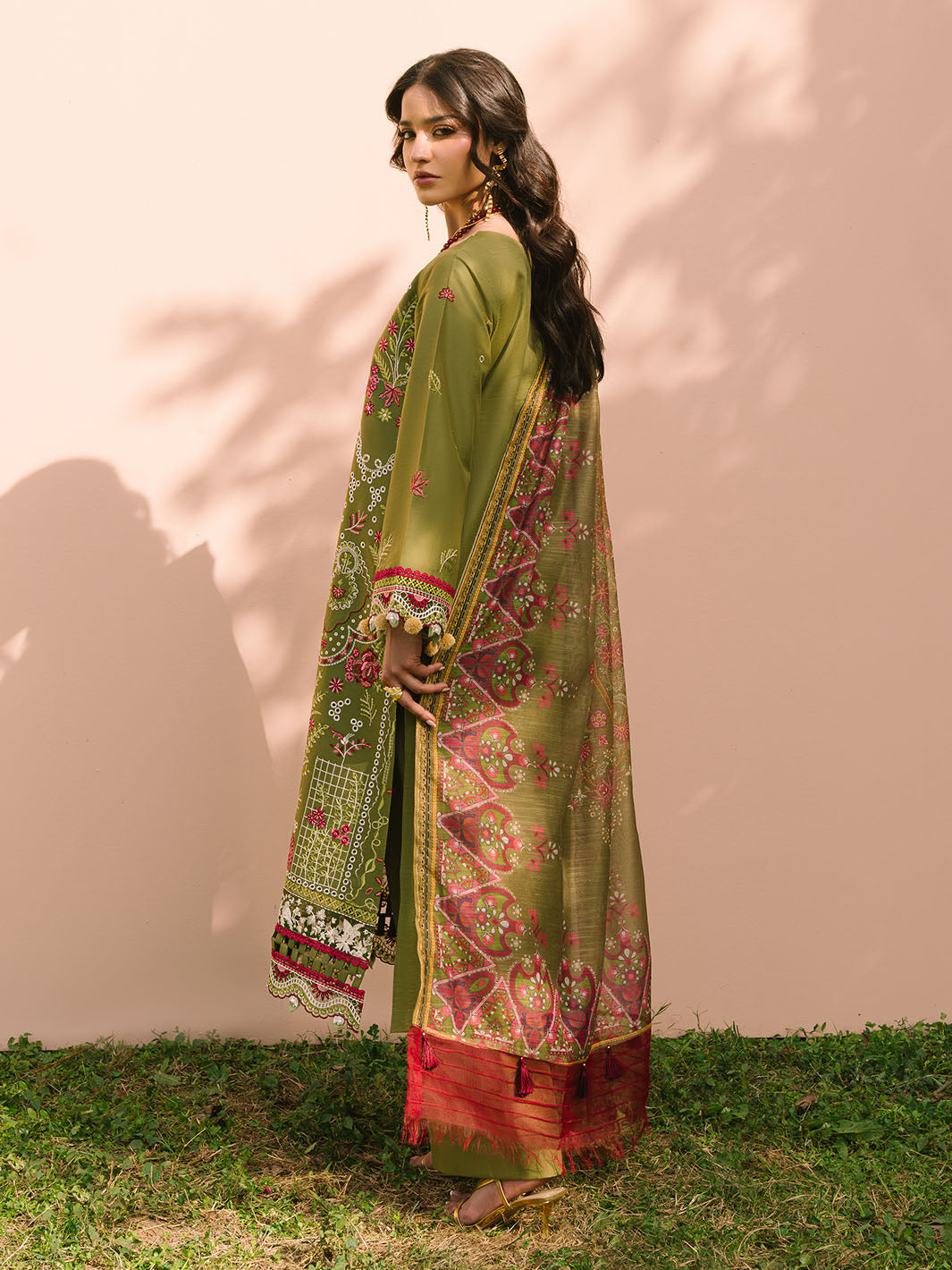 Mahnur | Dahlia Luxury Lawn 25 | Saage - by - Libasekhas UK - Registered Vendor of : Mahnur - 100% Original Designer Dresss