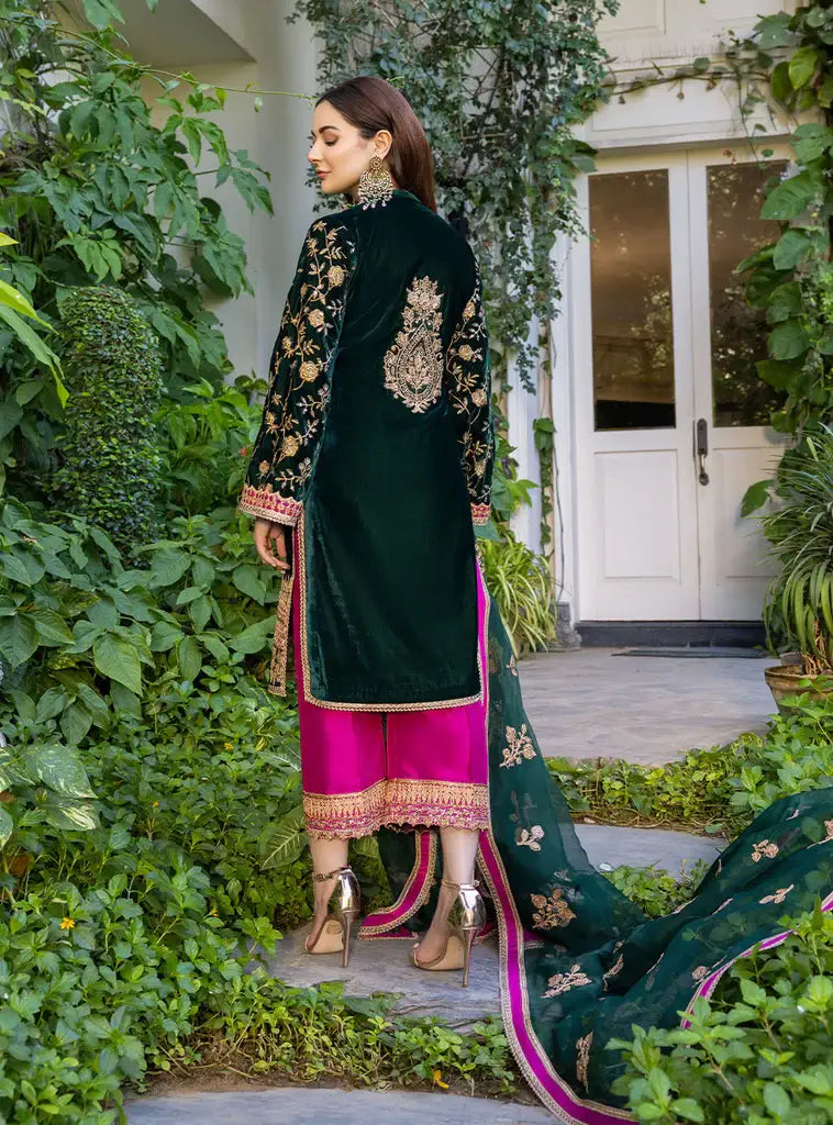 Zainab Chottani | Stitched Velvet 2022 | Pareeshay - by - Libasekhas UK - Registered Vendor of : Zainab Chottani - 100% Original Designer Dresss
