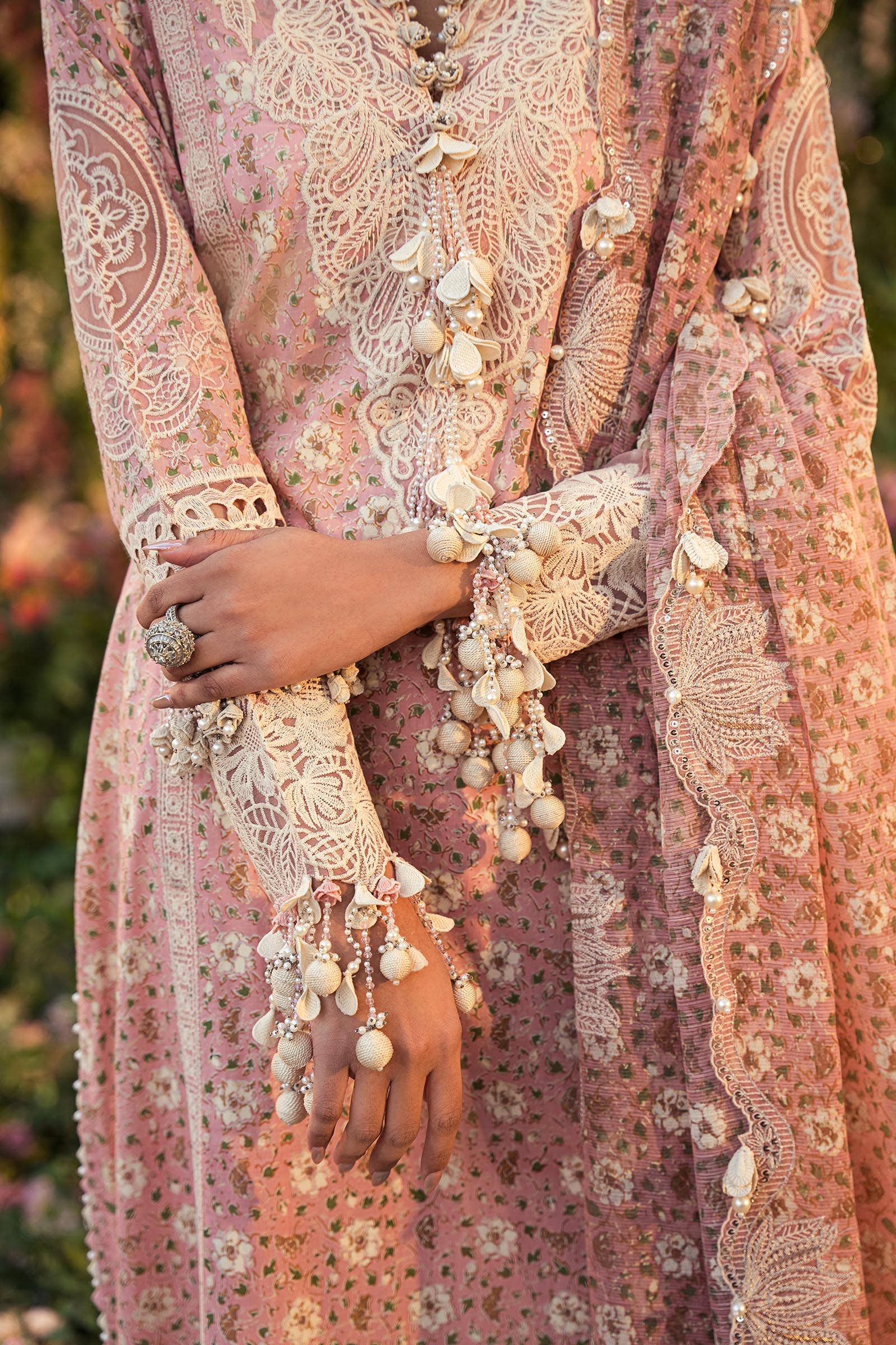 Sana Safinaz | Luxury Collection 24 | L241-005A-3CU - Libasekhas