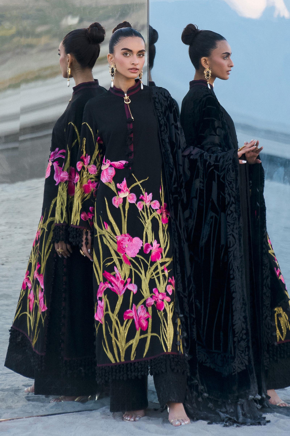 Sana Safinaz | Winter Shawl 24 | S241-003A-3CP - Libasekhas