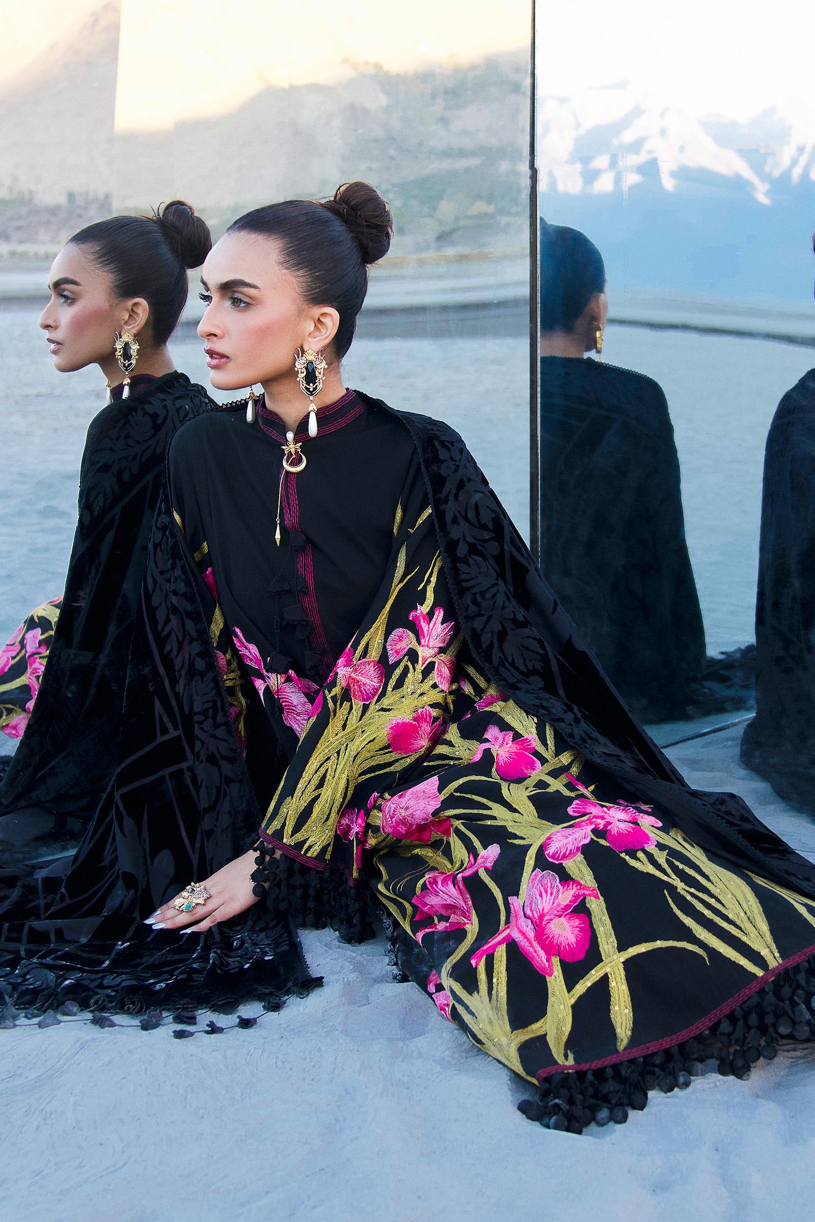 Sana Safinaz | Winter Shawl 24 | S241-003A-3CP - Libasekhas