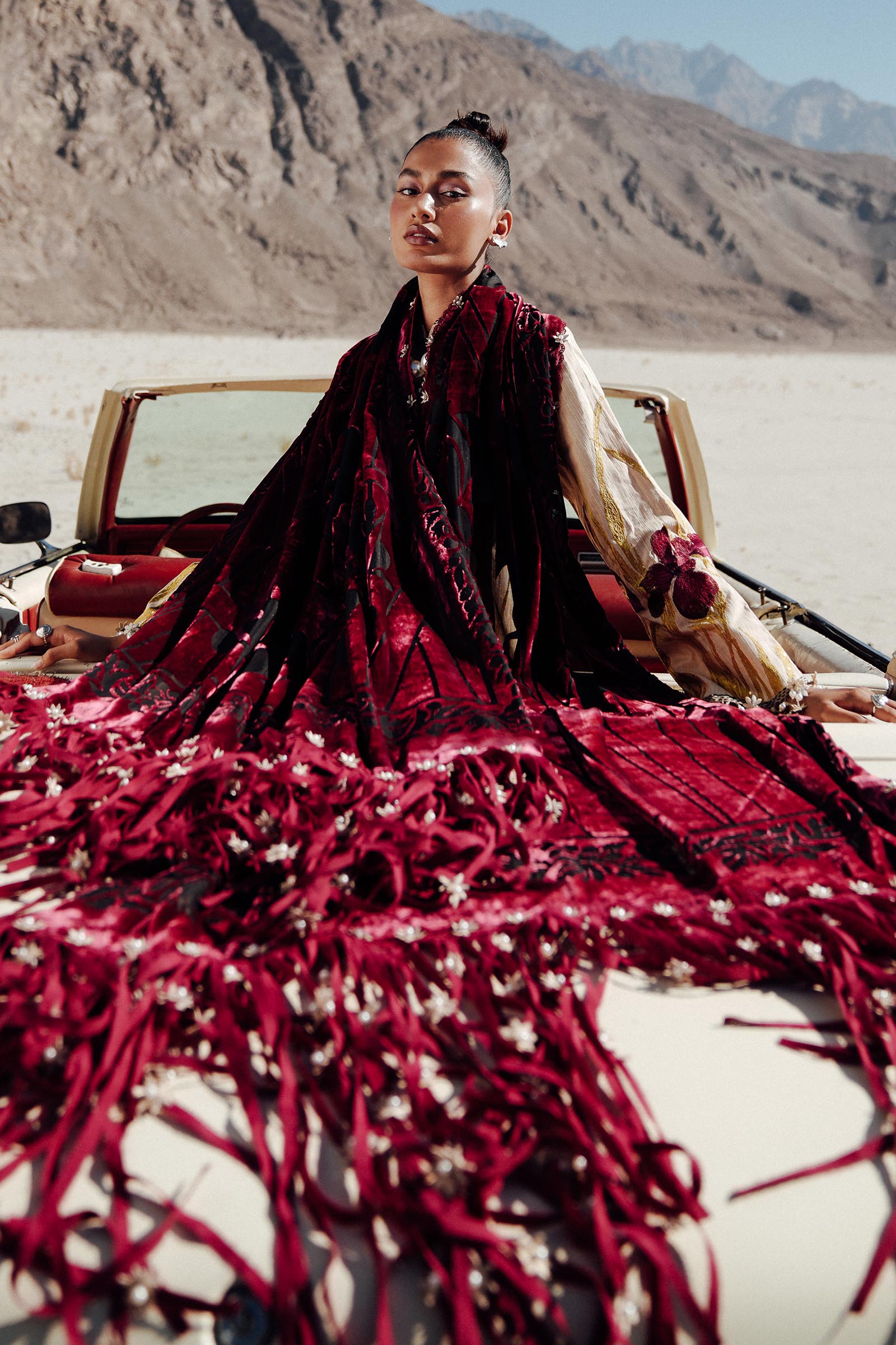 Sana Safinaz | Winter Shawl 24 | S241-003B-3CP - Libasekhas