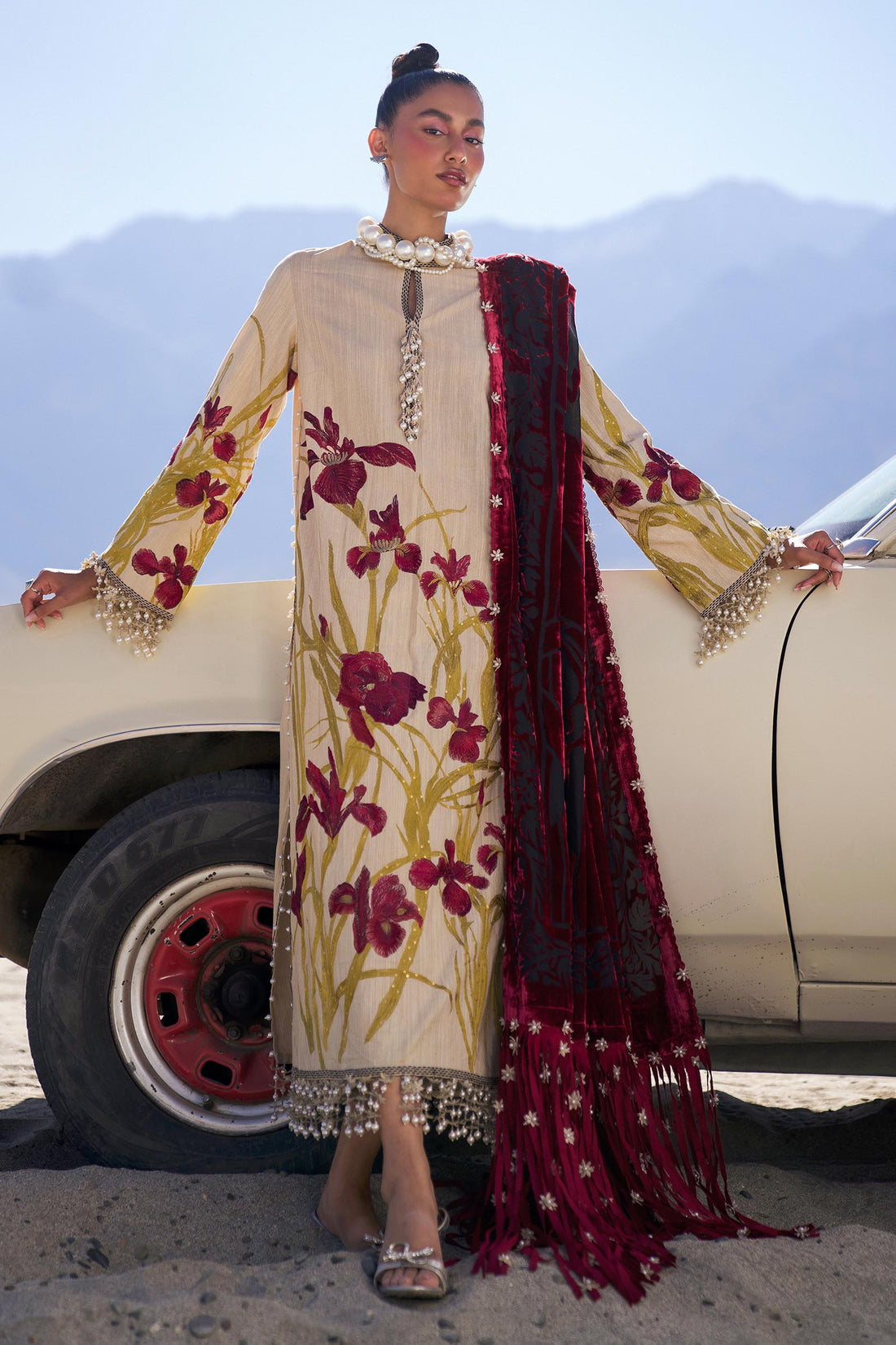 Sana Safinaz | Winter Shawl 24 | S241-003B-3CP - Libasekhas