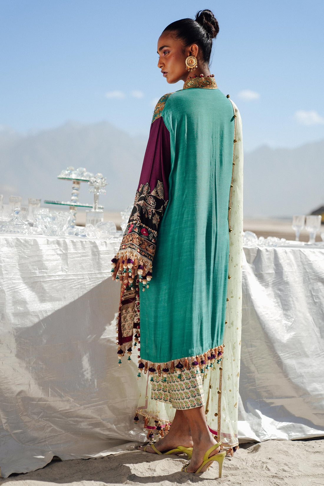 Sana Safinaz | Winter Shawl 24 | S241-004A-3CP - Libasekhas