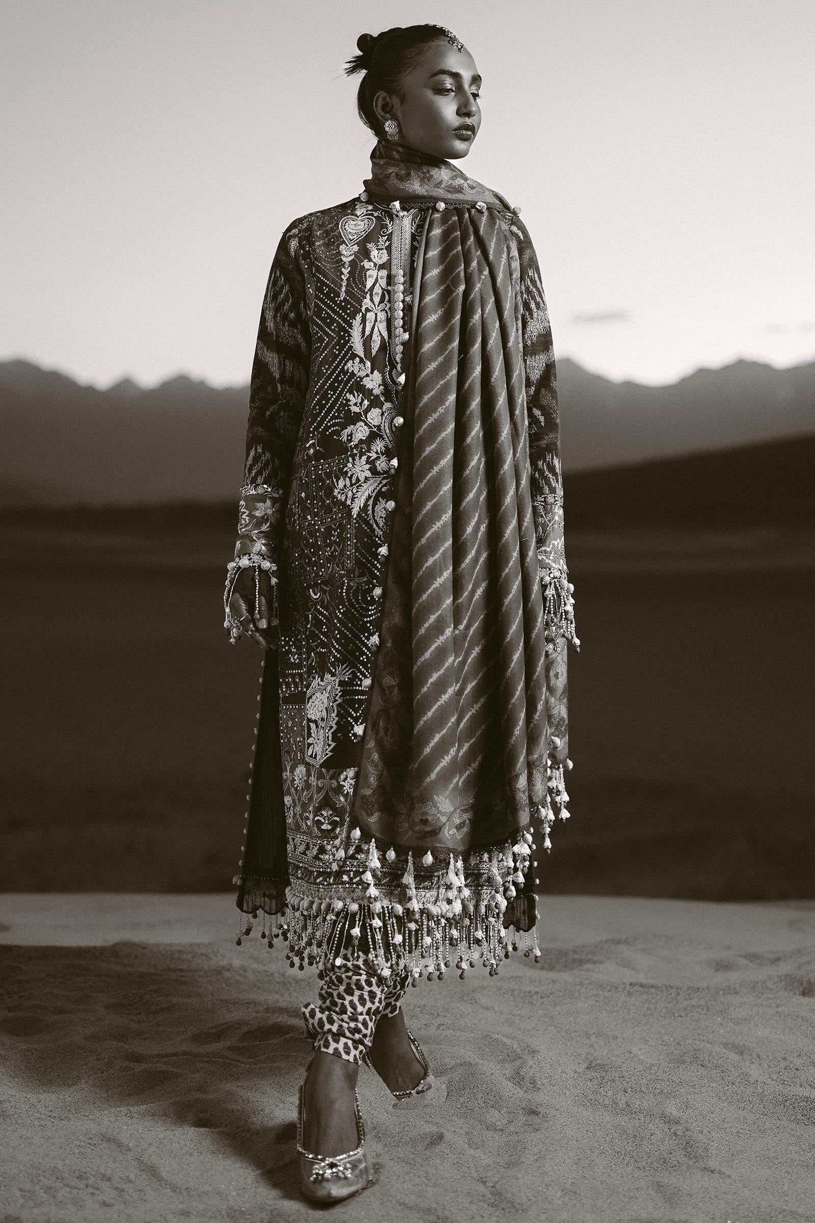 Sana Safinaz | Winter Shawl 24 | S241-007A-3CP - by - Libasekhas UK - Registered Vendor of : Sana Safinaz - 100% Original Designer Dresss