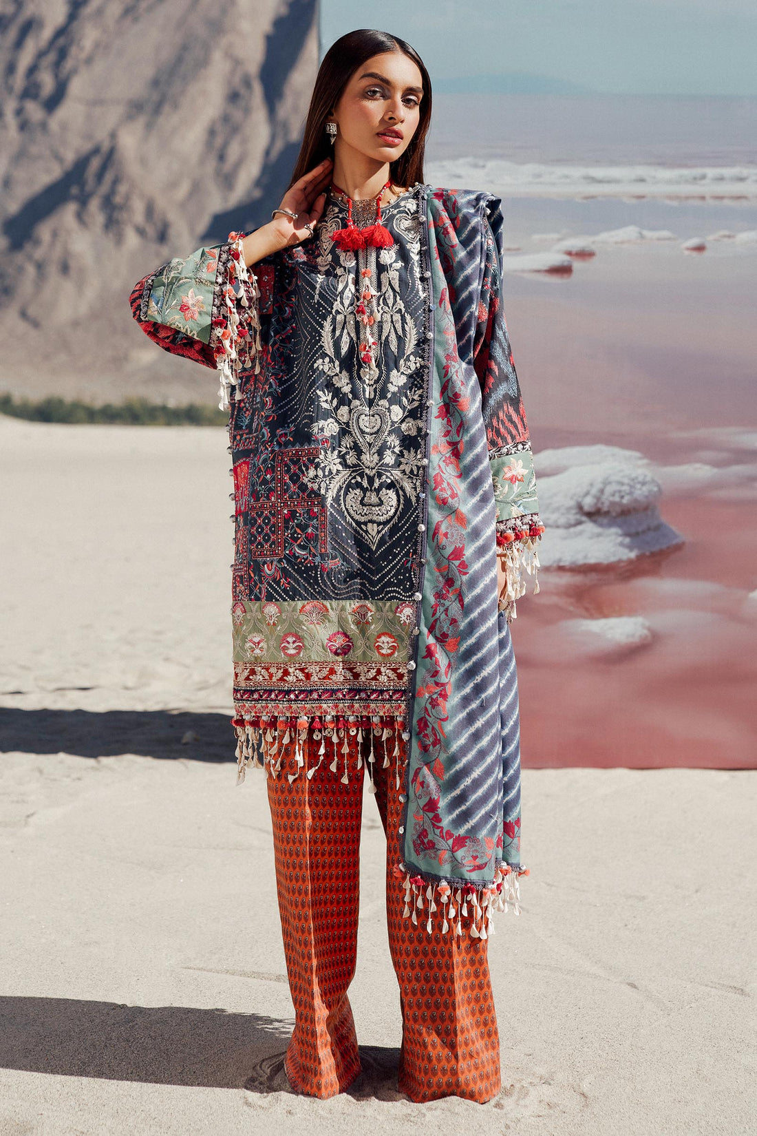 Sana Safinaz | Winter Shawl 24 | S241-007B-3CP - Libasekhas