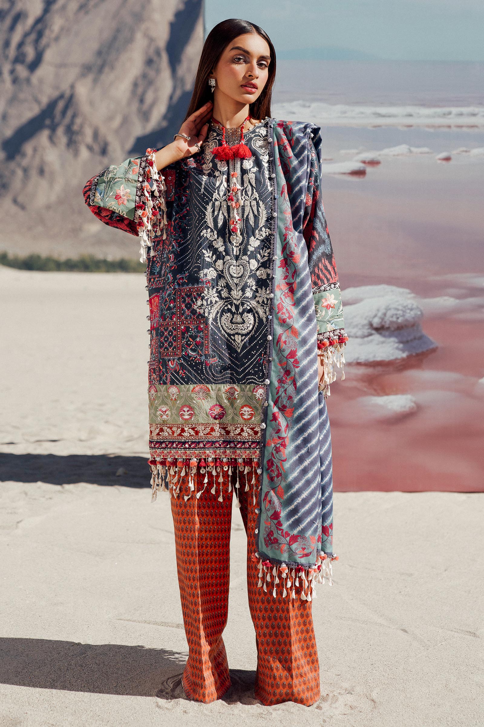 Sana Safinaz | Winter Shawl 24 | S241-007B-3CP - Libasekhas
