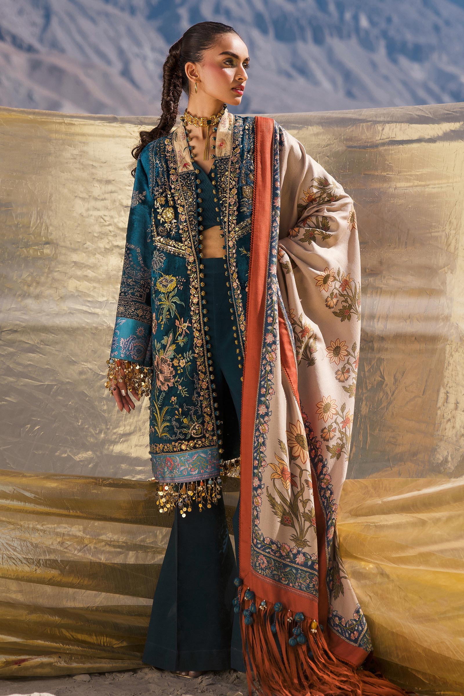 Sana Safinaz | Winter Shawl 24 | Velvet V241-003-3CP - Libasekhas
