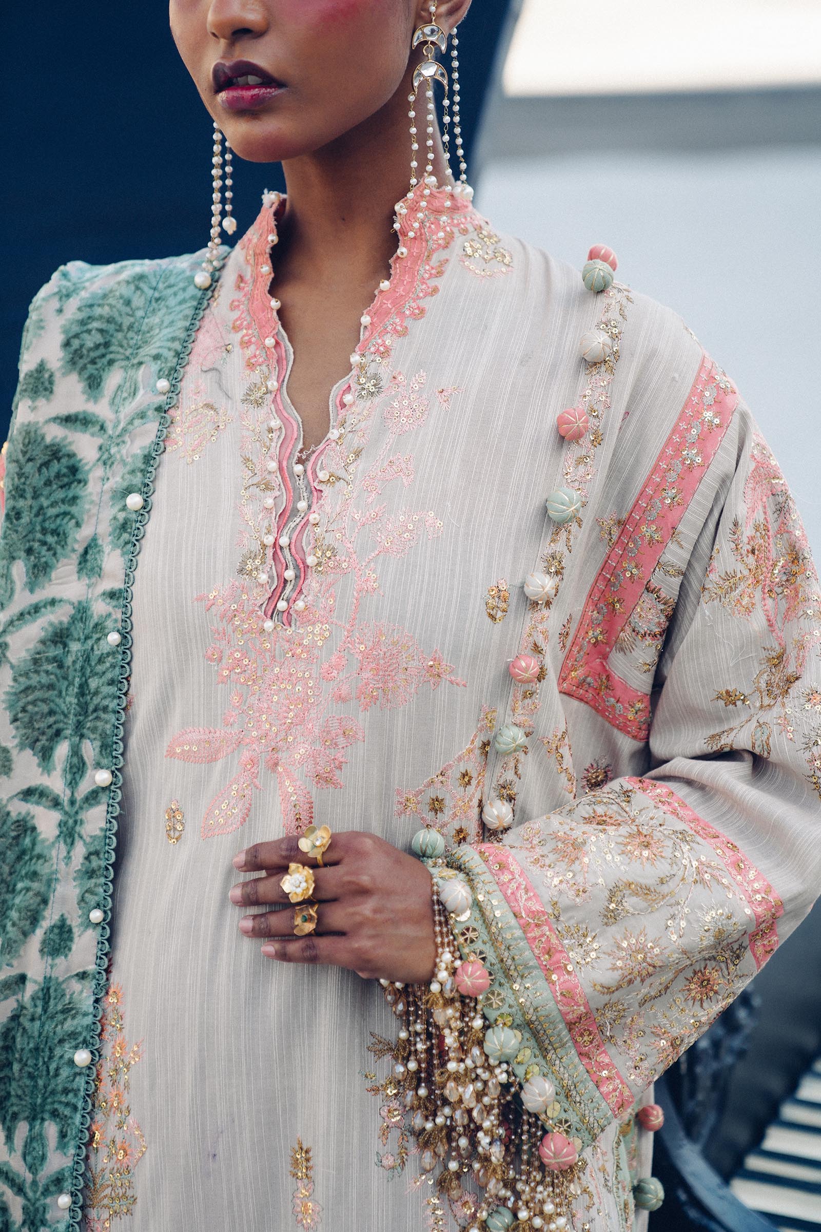 Sana Safinaz | Winter Shawl 24 | S241-001B-3CP - Libasekhas