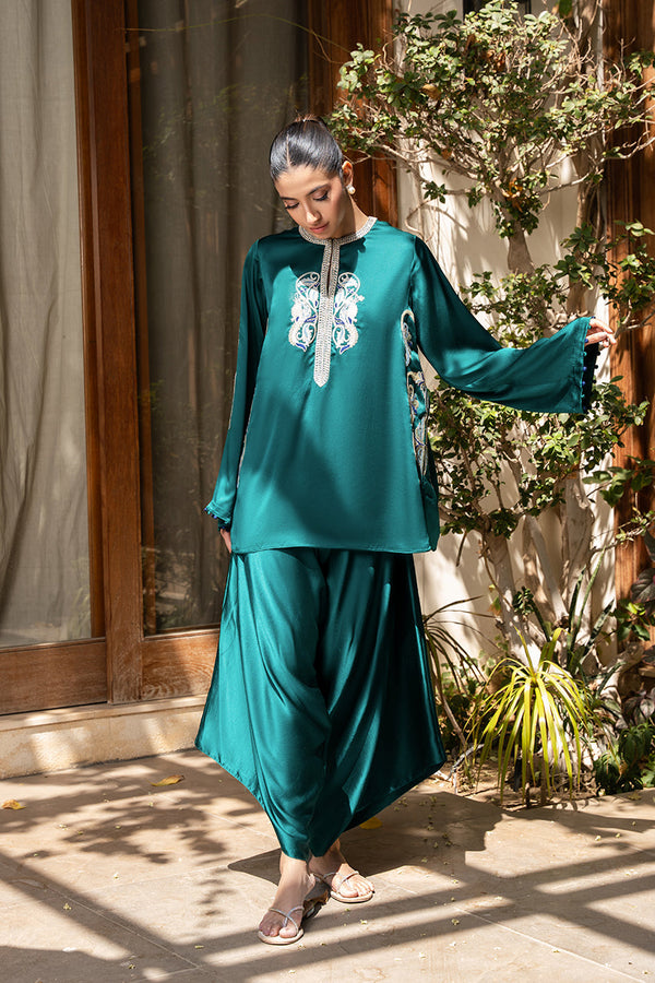 Sania Maskatiya | Eid Collection | Aja - by - Libasekhas UK - Registered Vendor of : Sania Maskatiya - 100% Original Designer Dresss