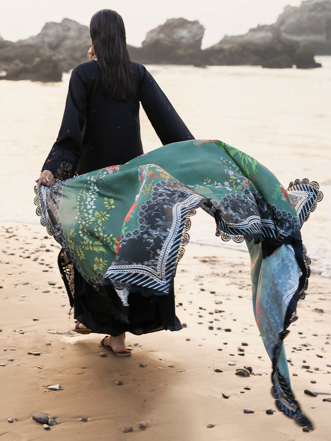 Mahnur | Sirena Luxury Lawn 25 | Sierra - by - Libasekhas UK - Registered Vendor of : Mahnur - 100% Original Designer Dresss